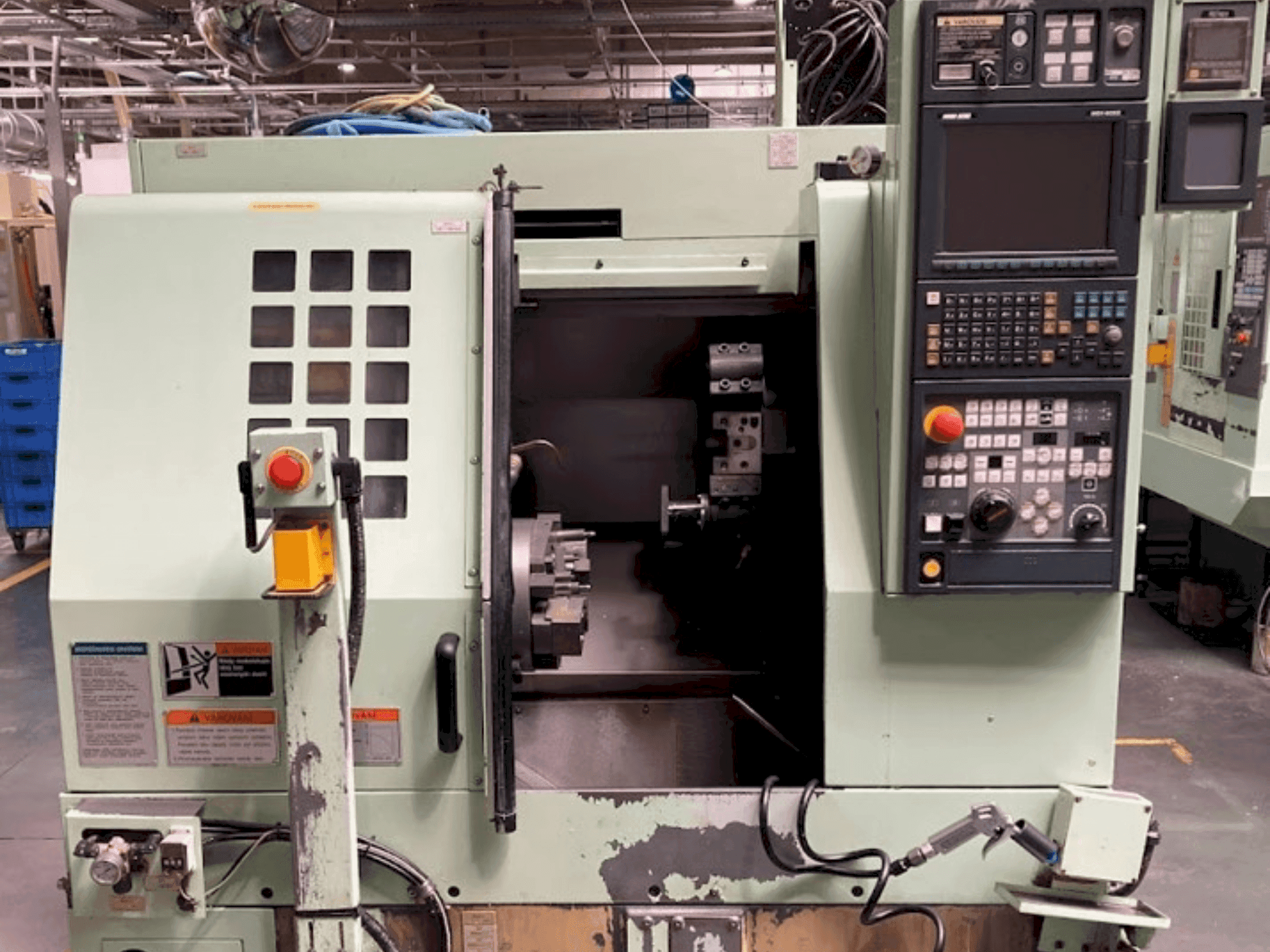 Mašīnas MORI SEIKI CL2000B pretskats