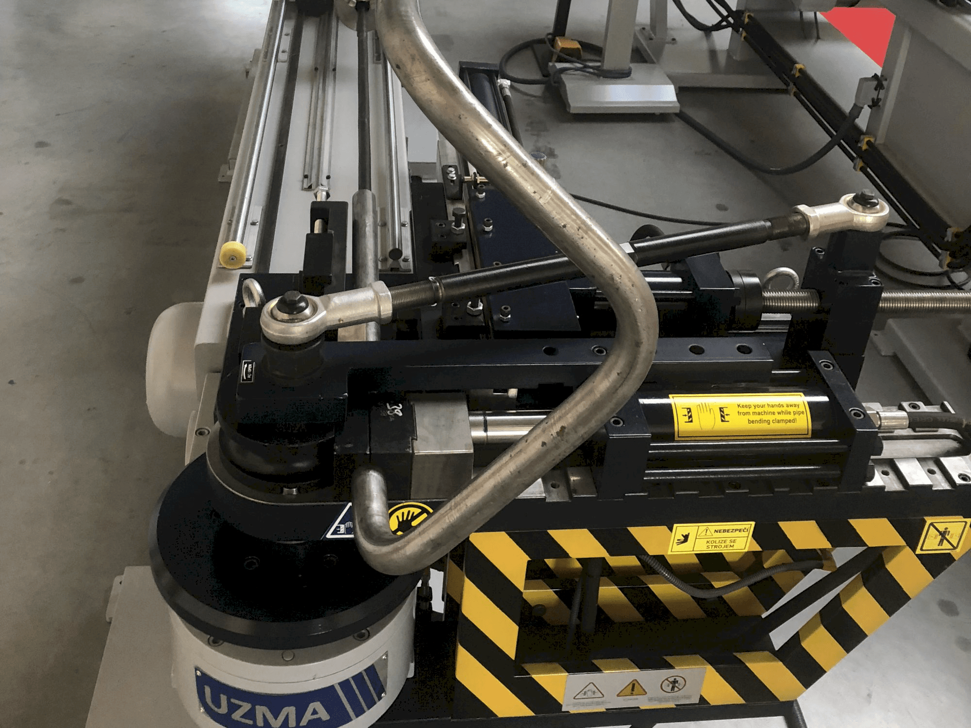 Mašīnas UZMA UZH 51 informācija