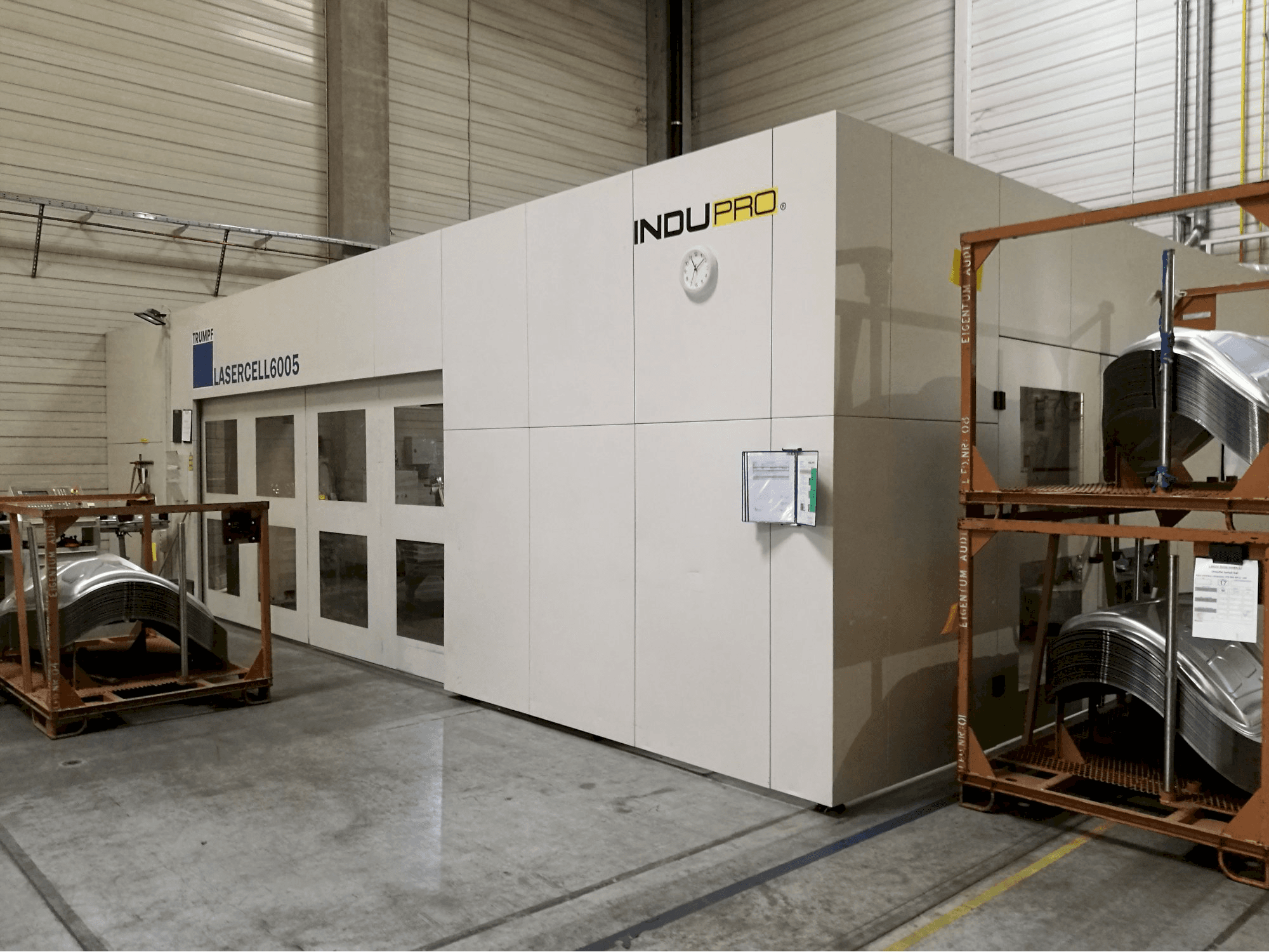 Mašīnas Trumpf Lasercell 6005 skats no labās puses