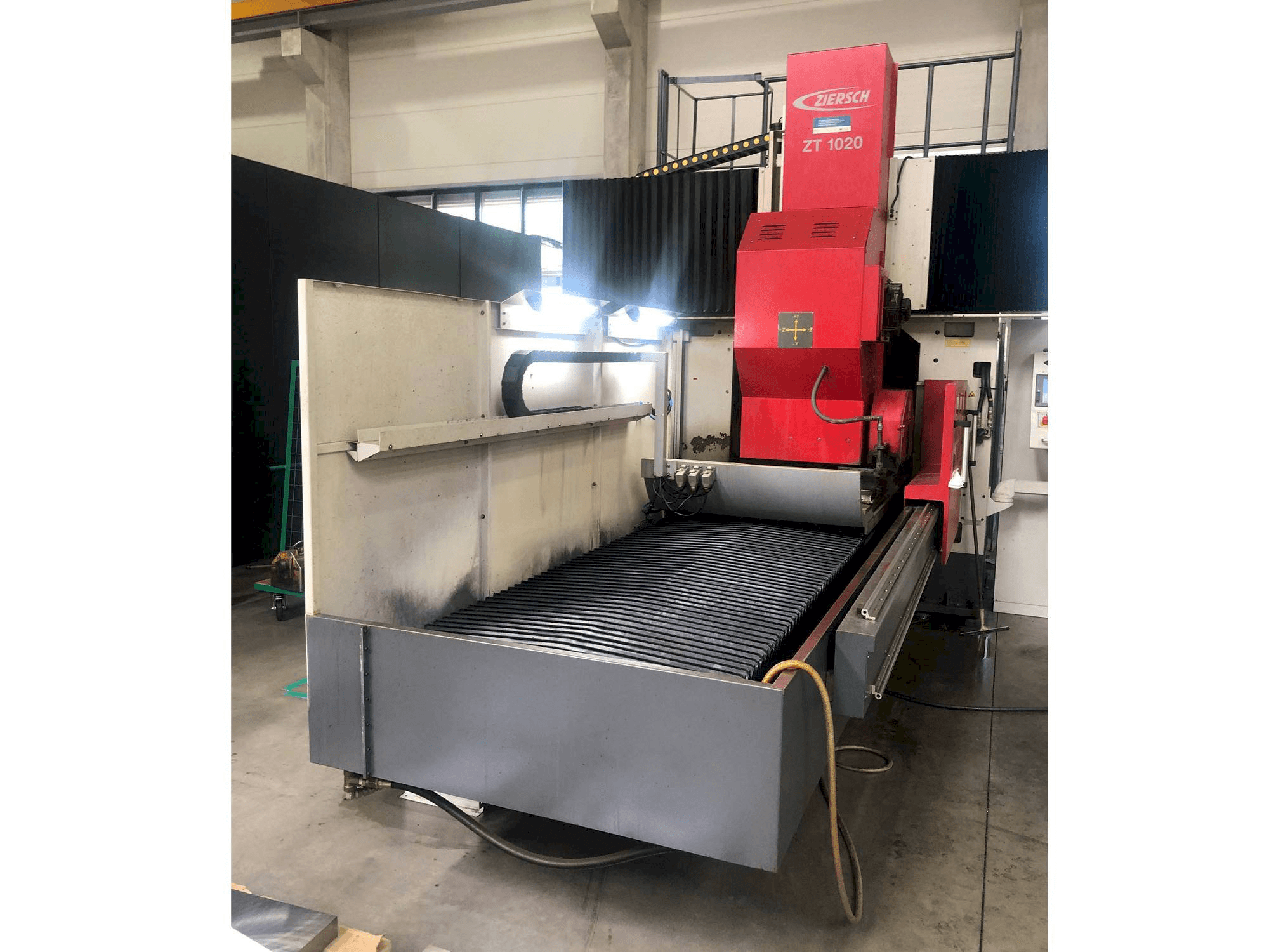 Mašīnas Ziersch ZT 1020 pretskats