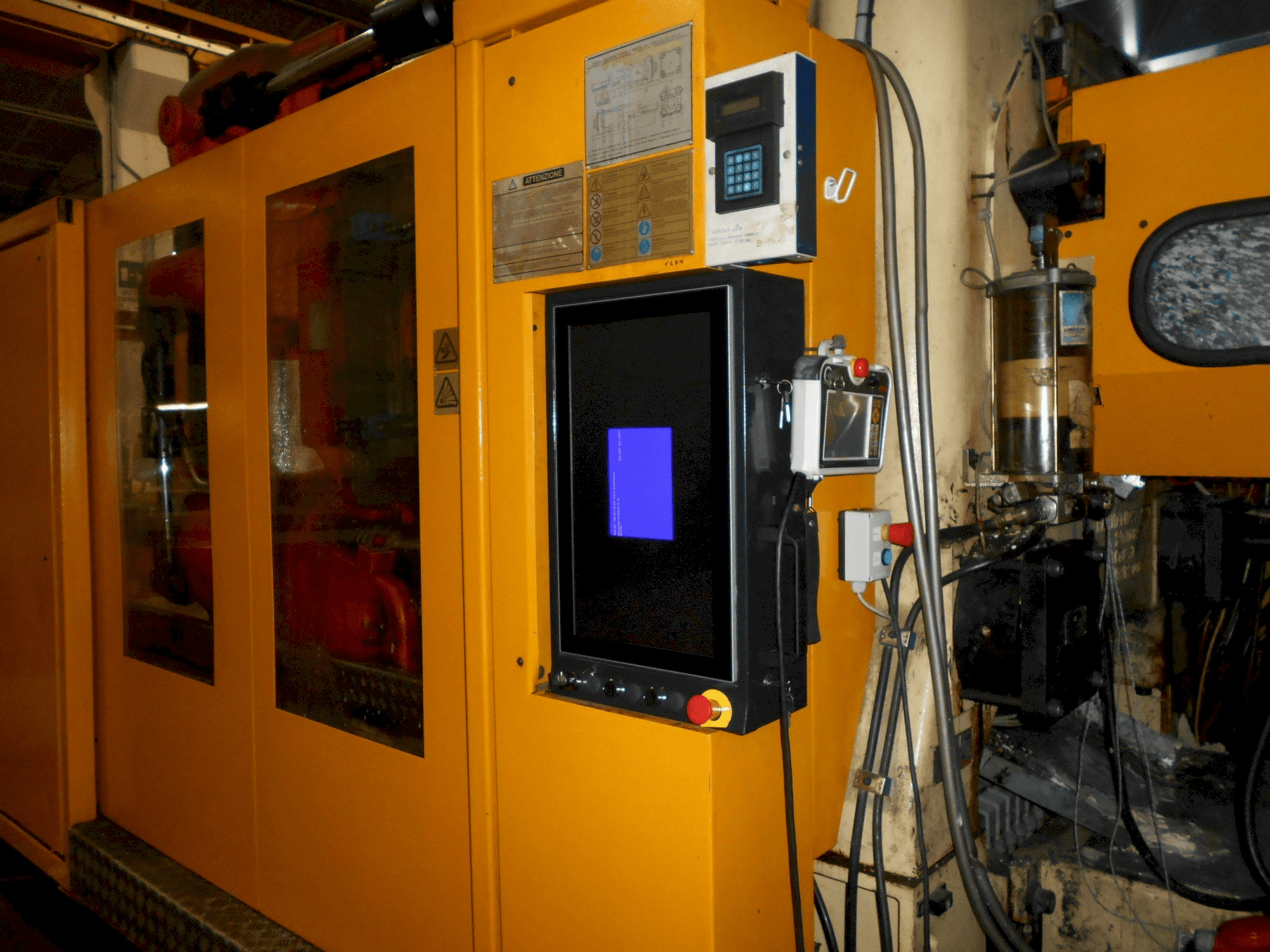 Mašīnas Husky ELL 750 RS 120/110 pretskats