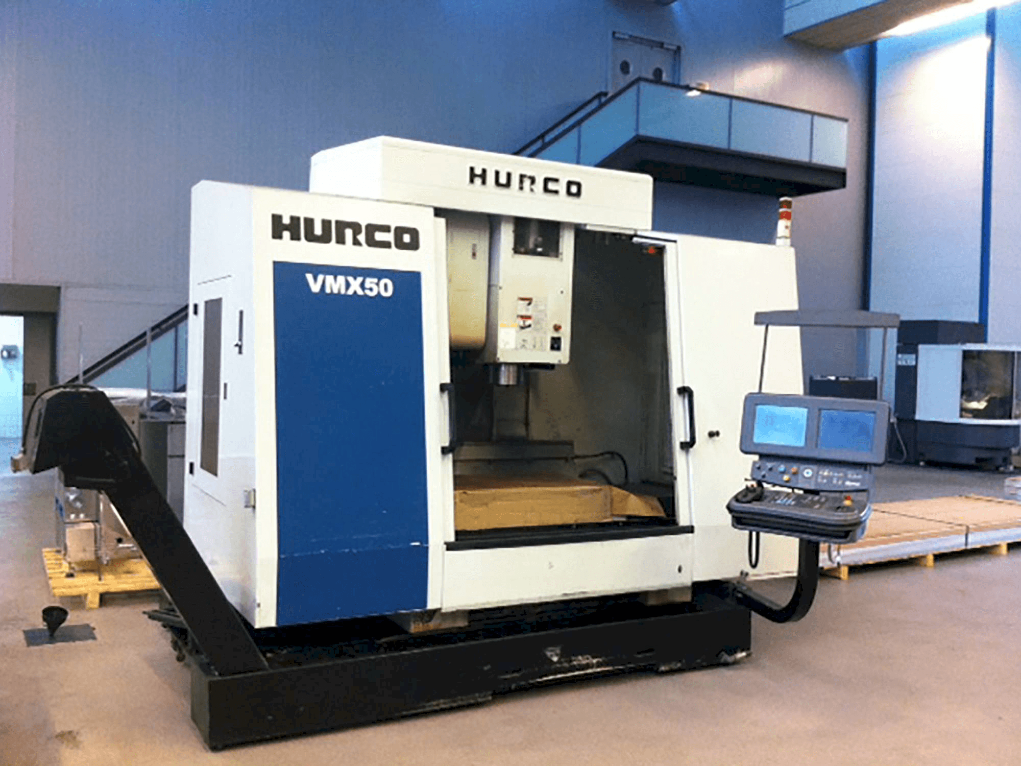 Mašīnas Hurco VMX 50/40T pretskats
