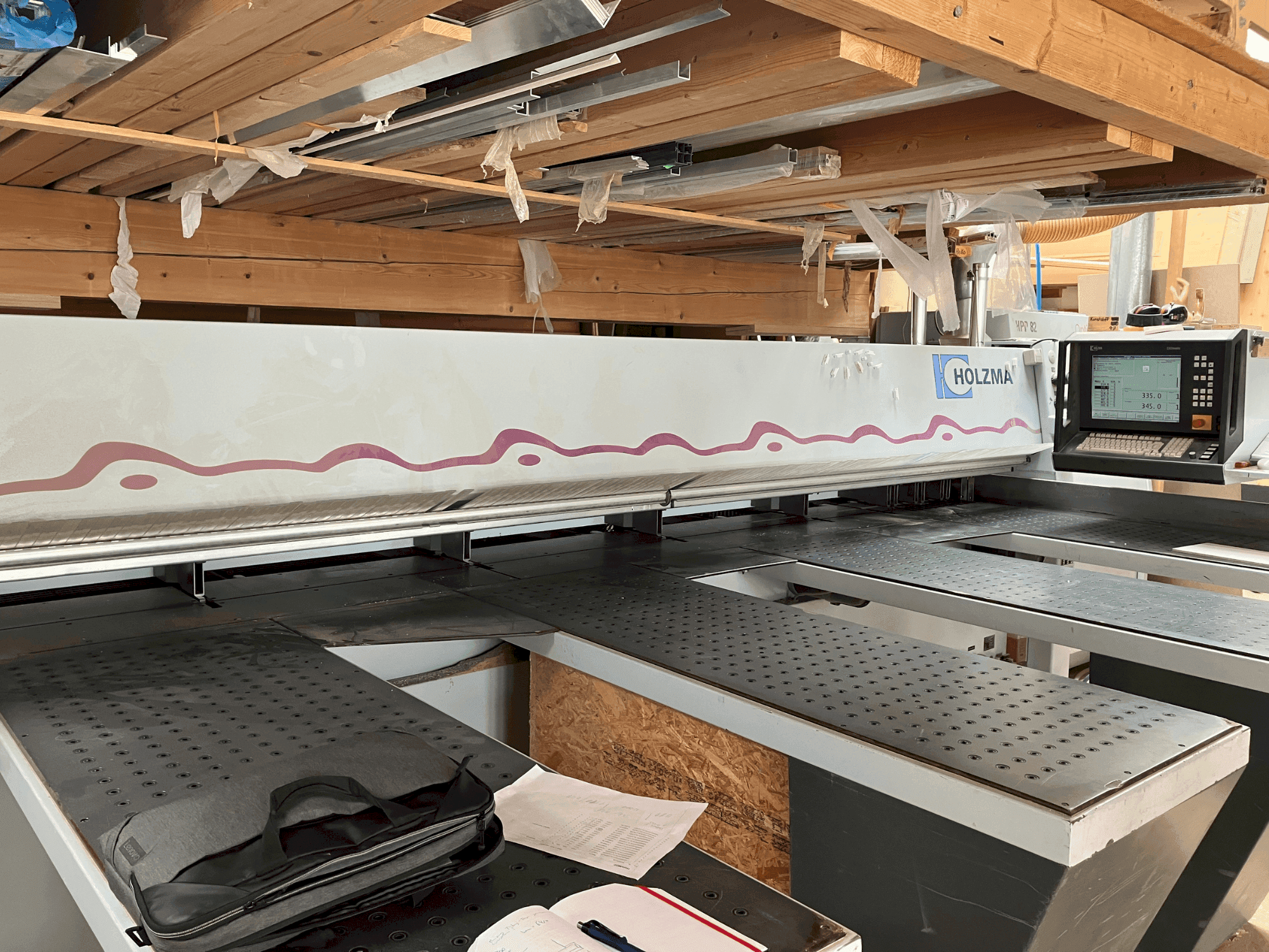 Mašīnas HOLZMA HPP 82/43 pretskats