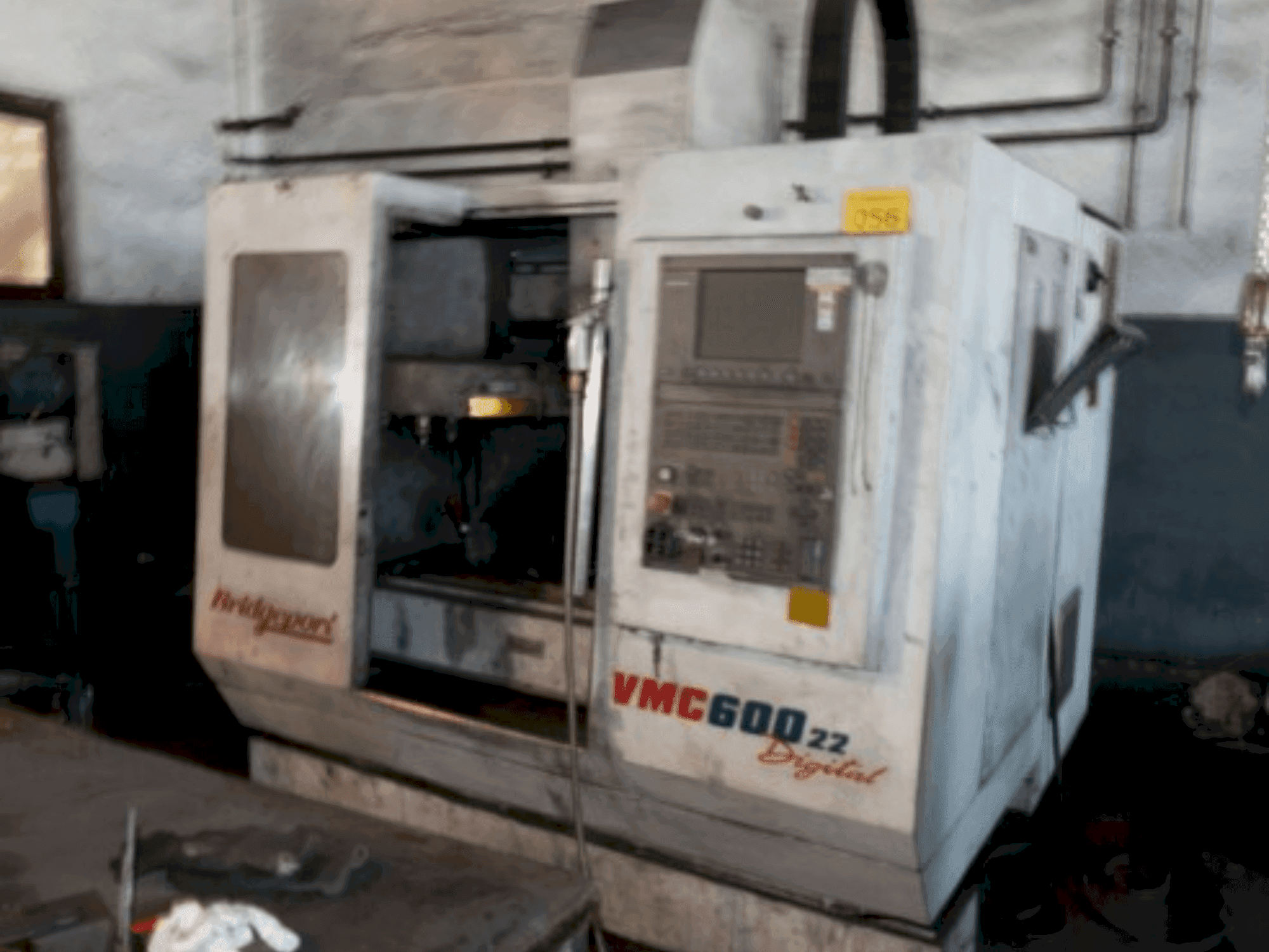 Mašīnas Bridgeport CMV600 22 digital pretskats