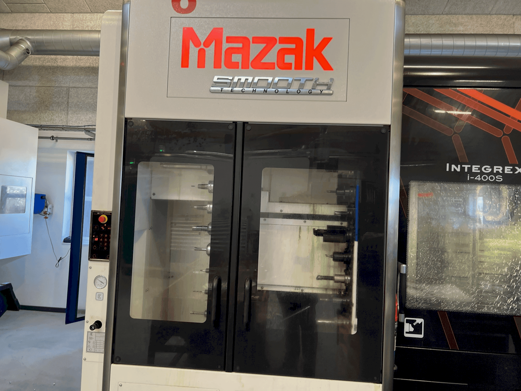 Mašīnas Mazak Integrex i-400S pretskats