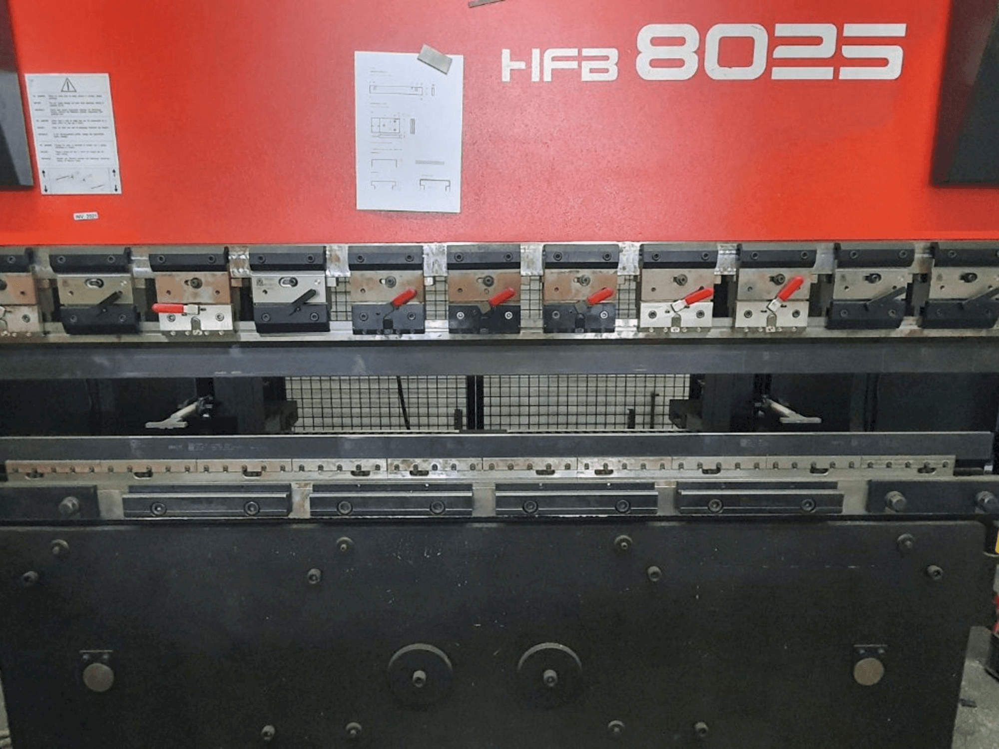 Mašīnas AMADA HFBO 80-25 pretskats