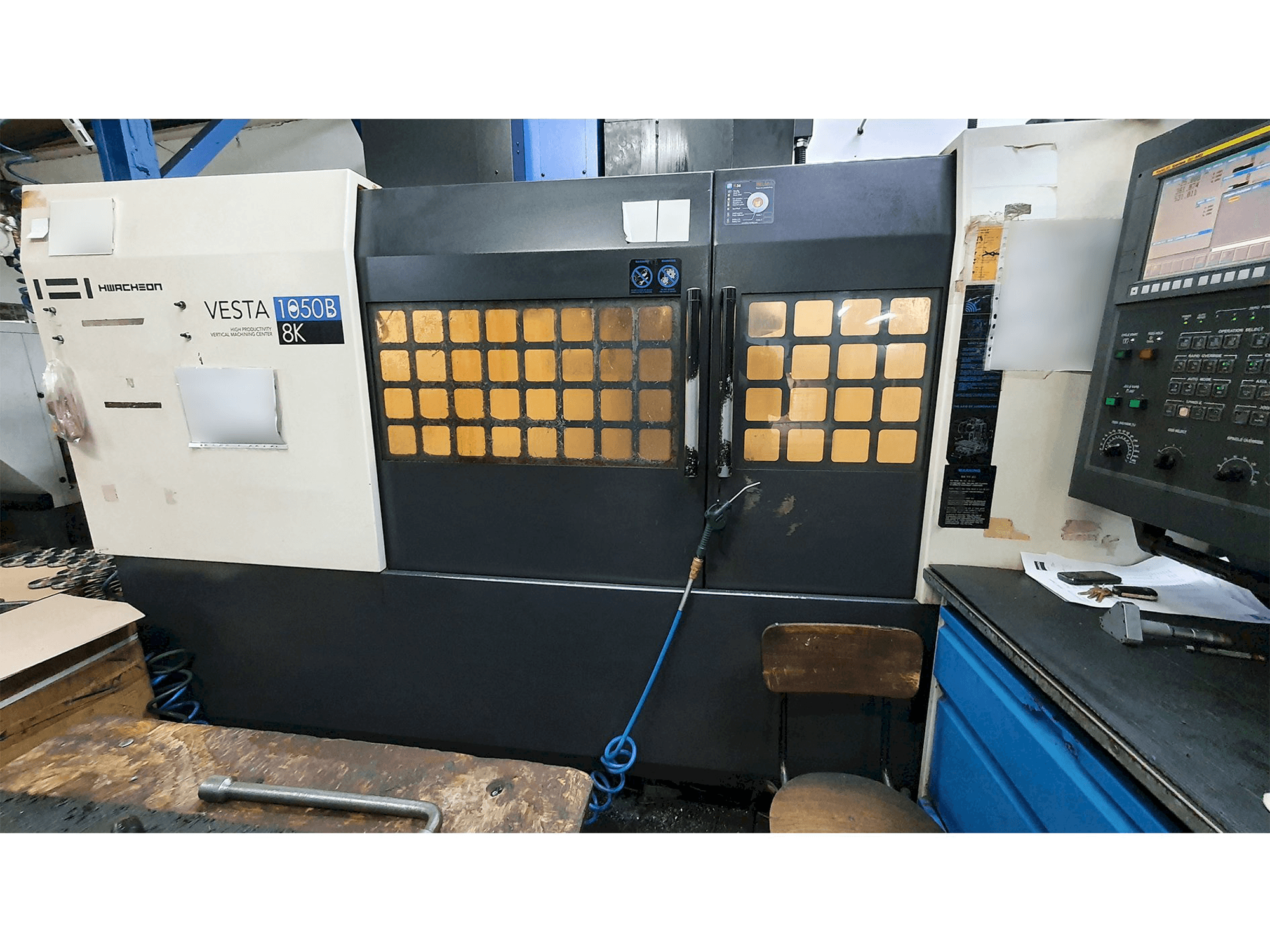 Mašīnas HWACHEON VESTA-1050B pretskats