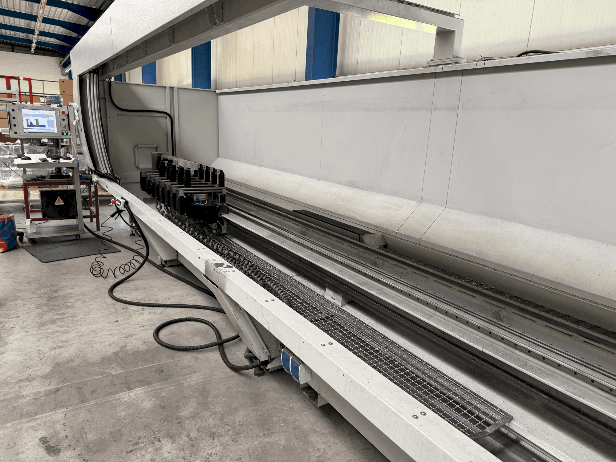 Mašīnas FomIndustrie DALI 70 pretskats