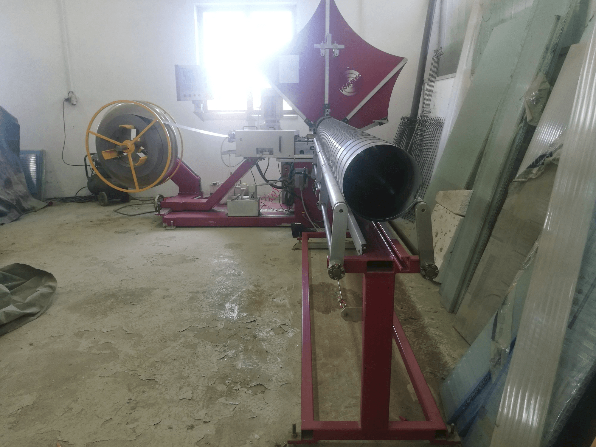 Mašīnas Tormec Tubo-S pretskats