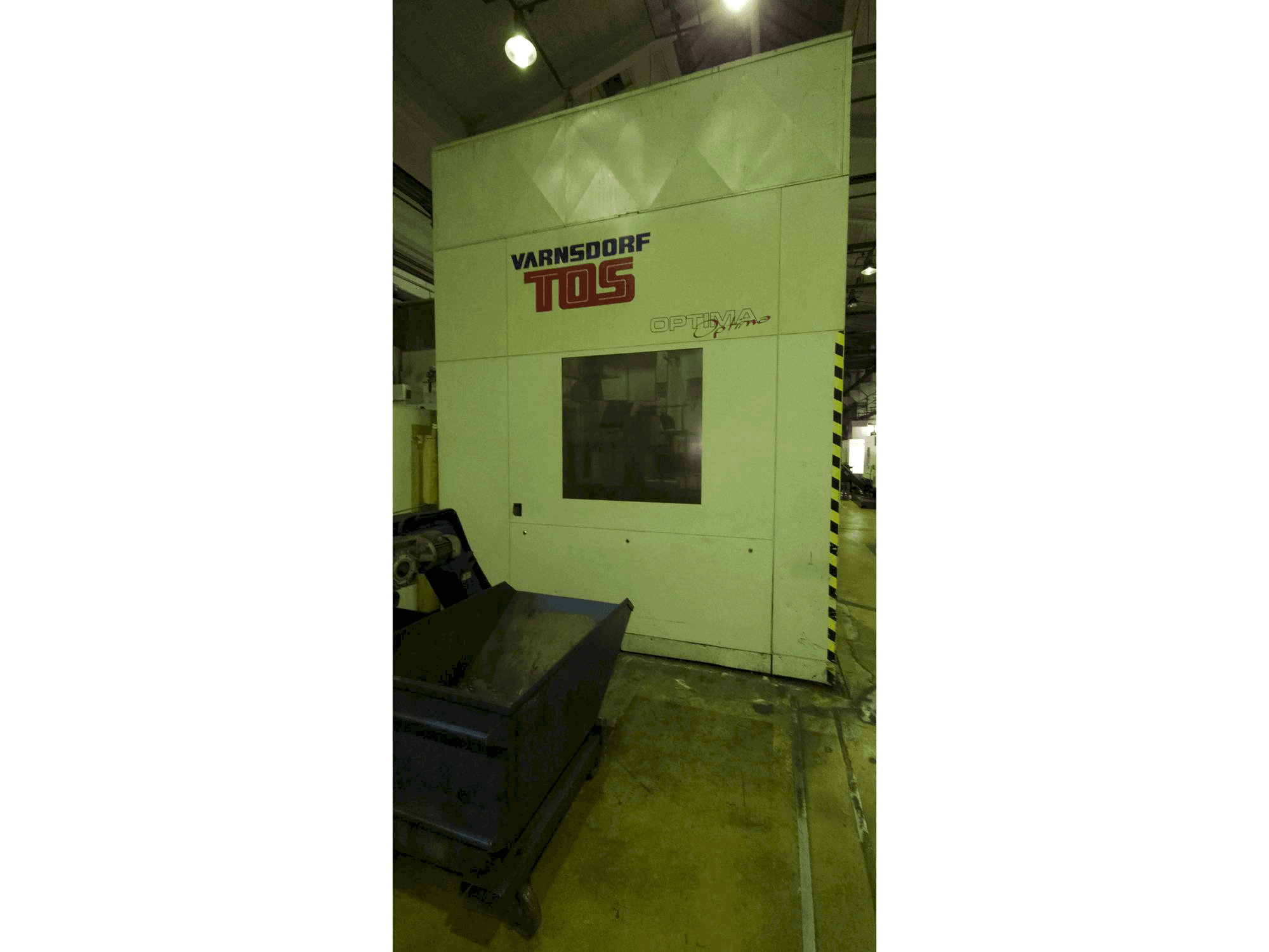 Mašīnas TOS Optima pretskats