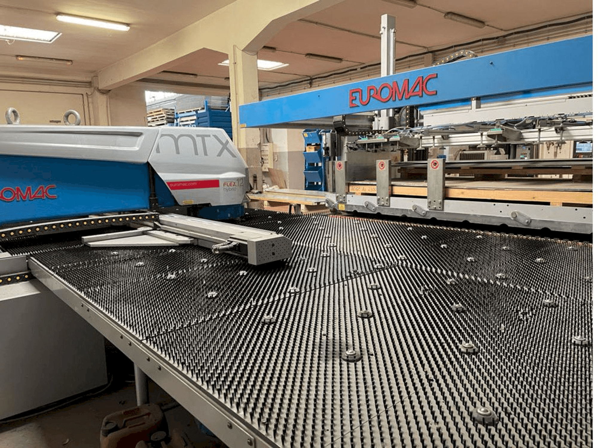 Mašīnas Euromac MTX Flex 12 Hybrid pretskats