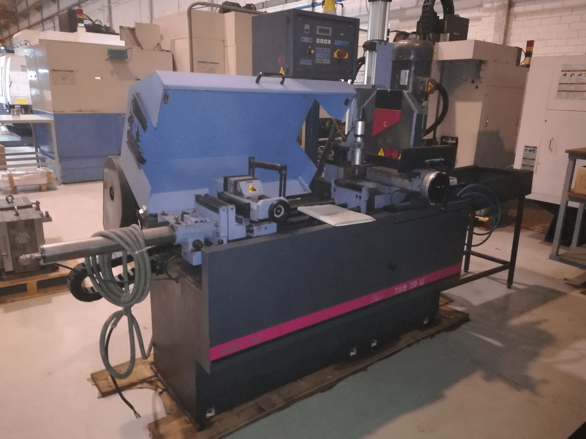 Mašīnas MEP TIGER 350 AX pretskats