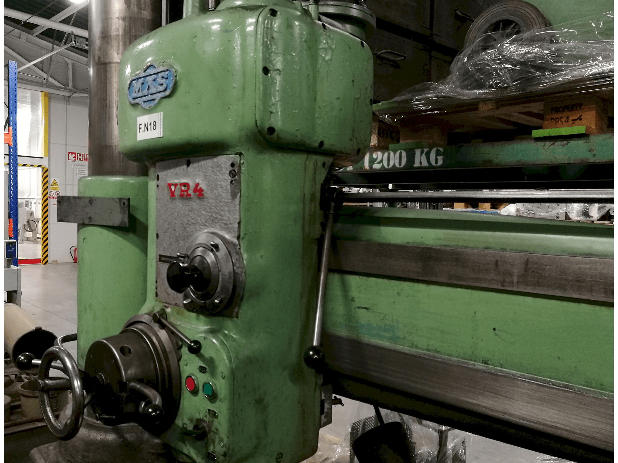 Mašīnas KOVOSVIT MAS skats VR 4 no kreisās puses