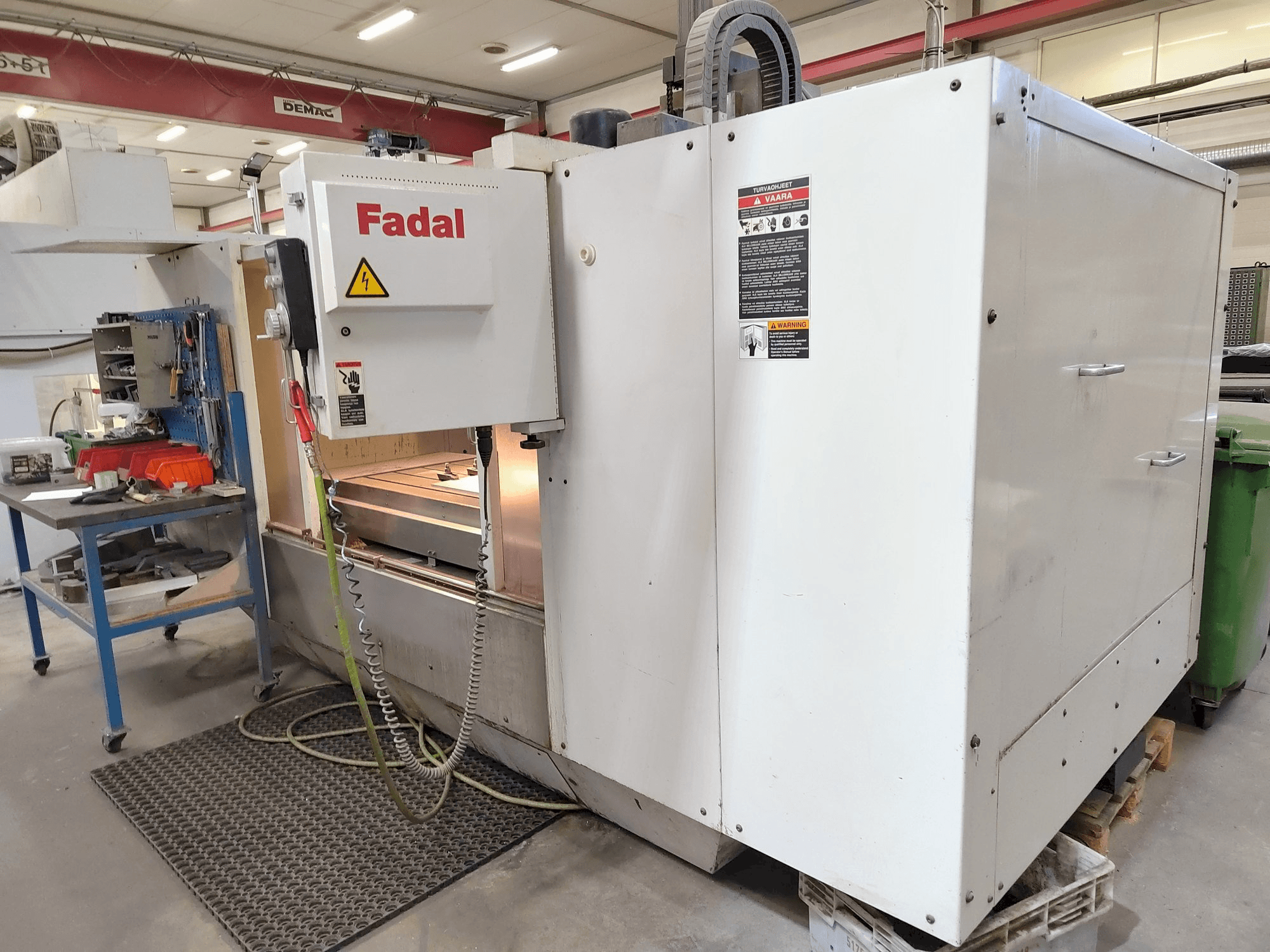 Mašīnas FADAL VMC 6030HT pretskats