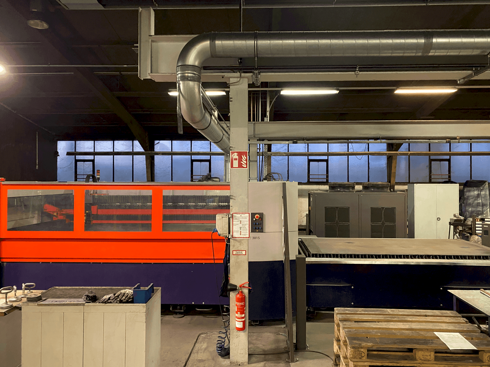 Mašīnas Bystronic Bystar 3015/4400 pretskats