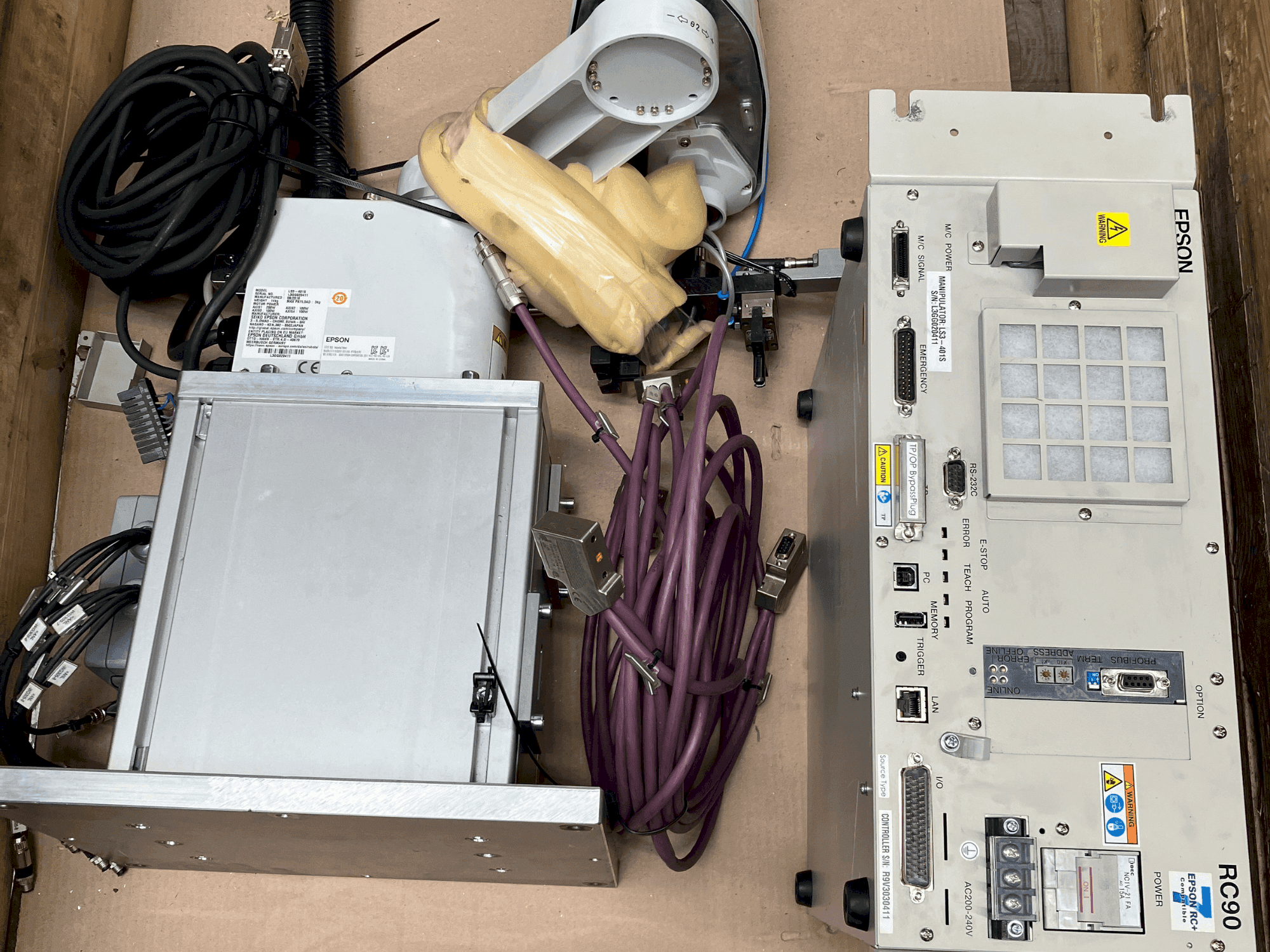 Mašīnas EPSON LS6-602S pretskats