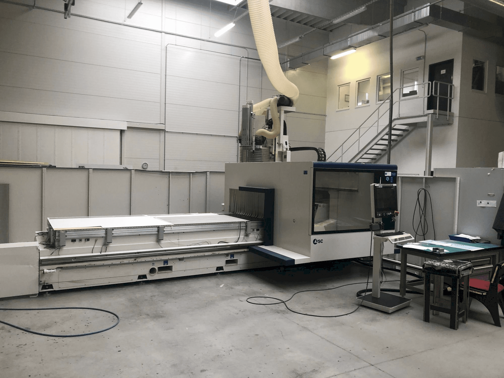 Mašīnas SCM ACCORD 50 FX-M pretskats