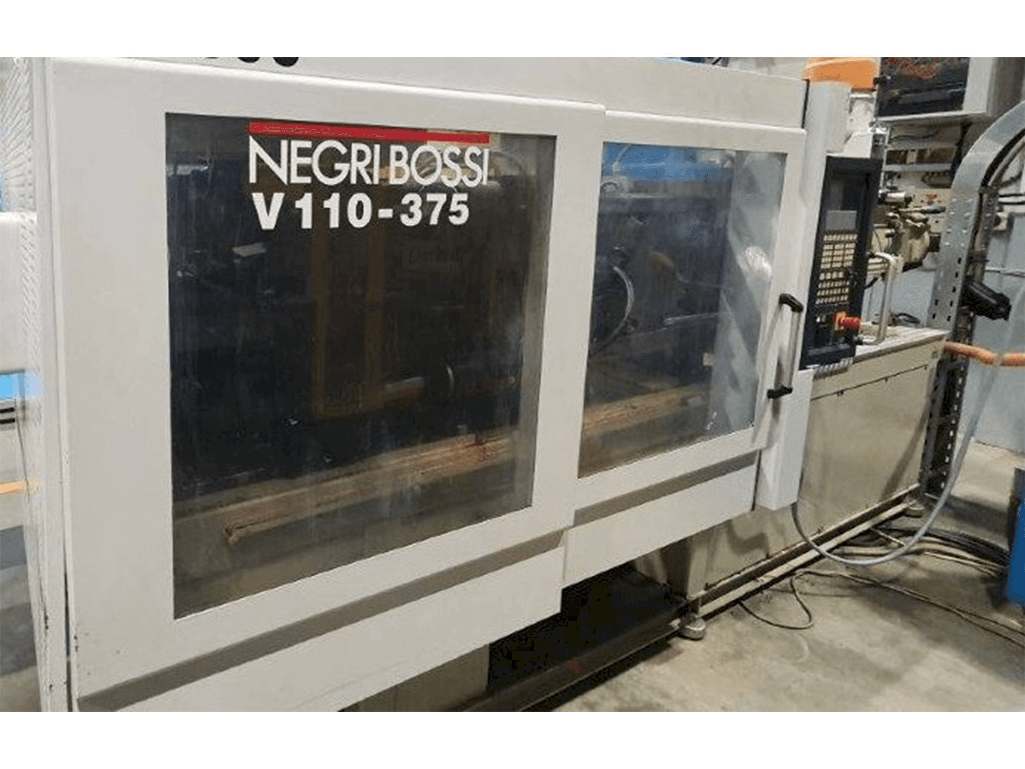Mašīnas Negri Bossi V110-375 pretskats