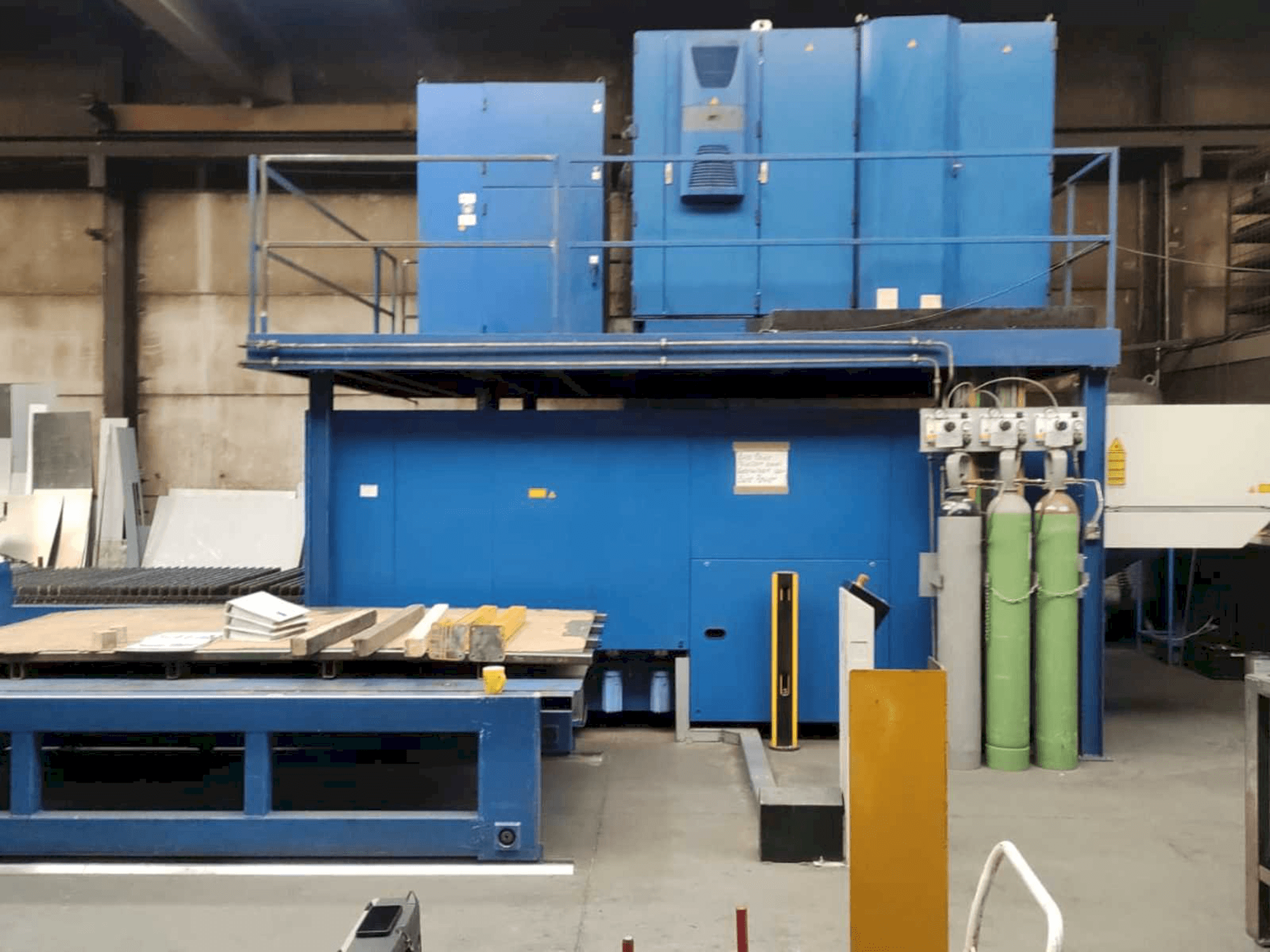 Mašīnas Trumpf Trulaser 3030 pretskats