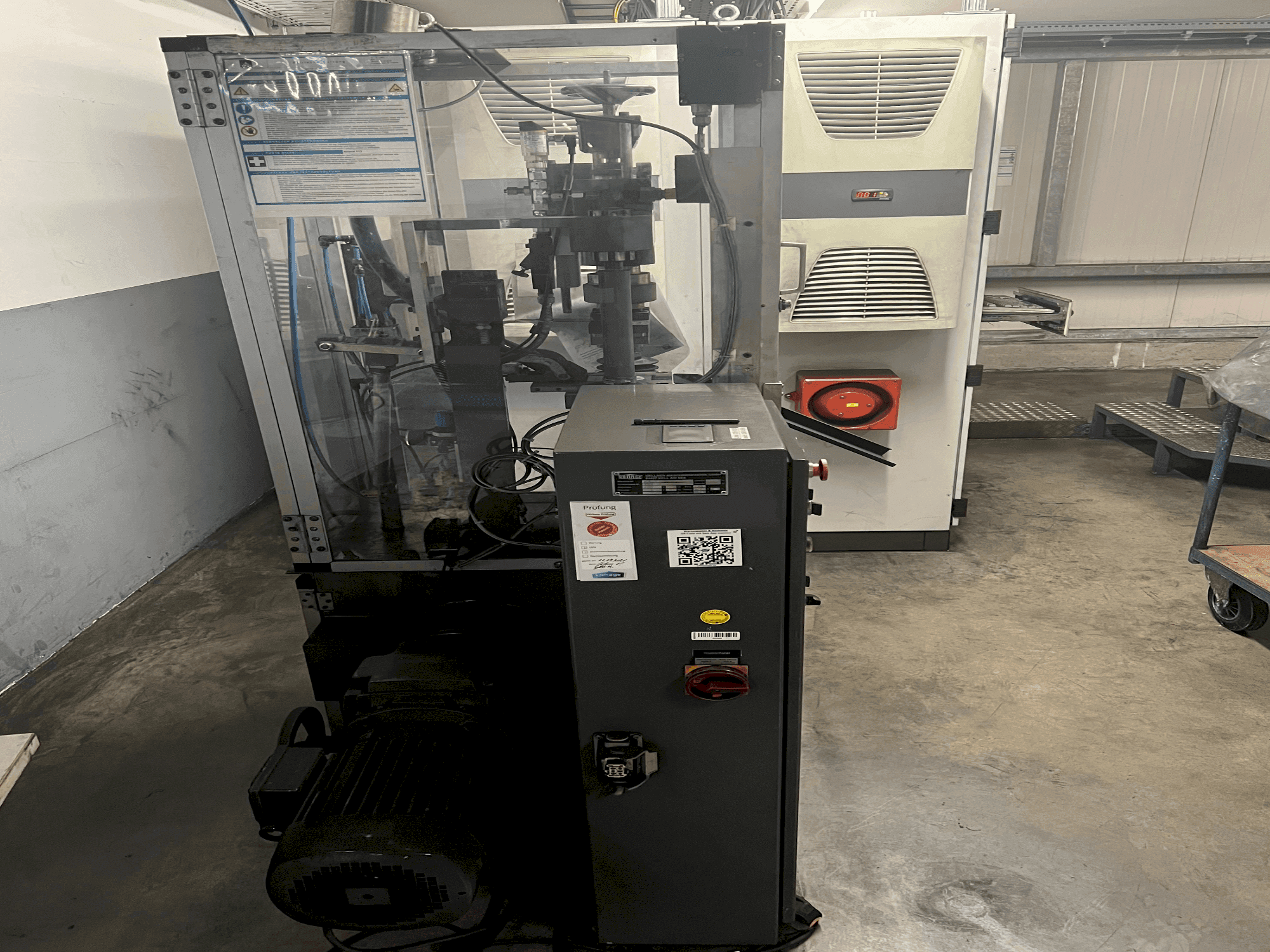 Mašīnas KOMAGE K 6 Mechanical Powder Press pretskats