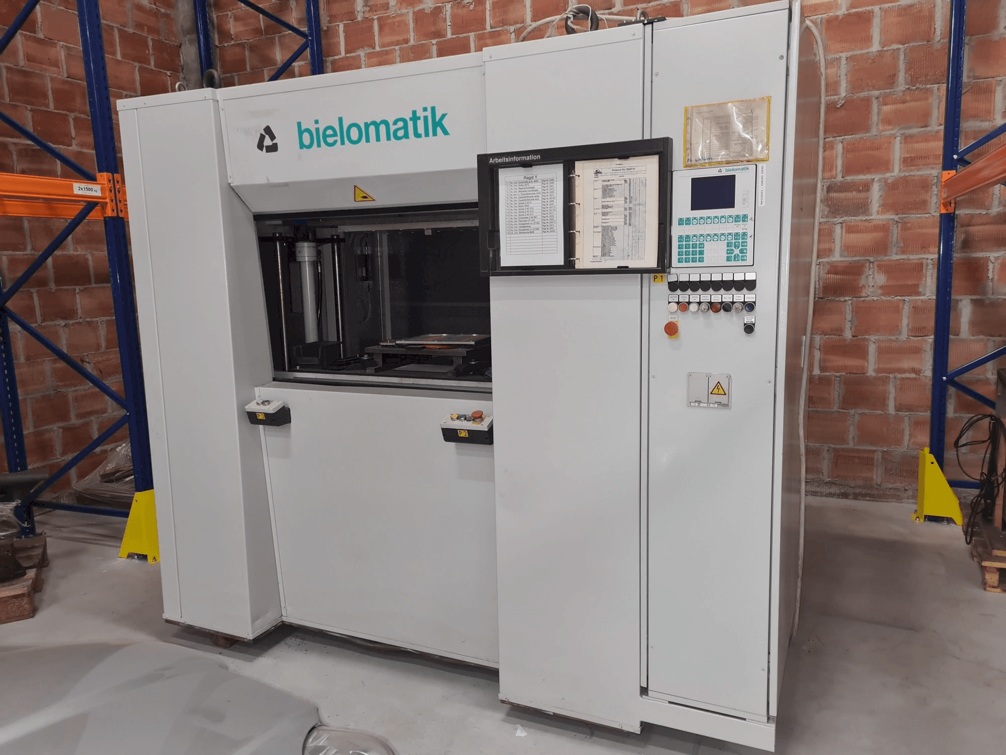 Mašīnas bielomatik K3215 pretskats
