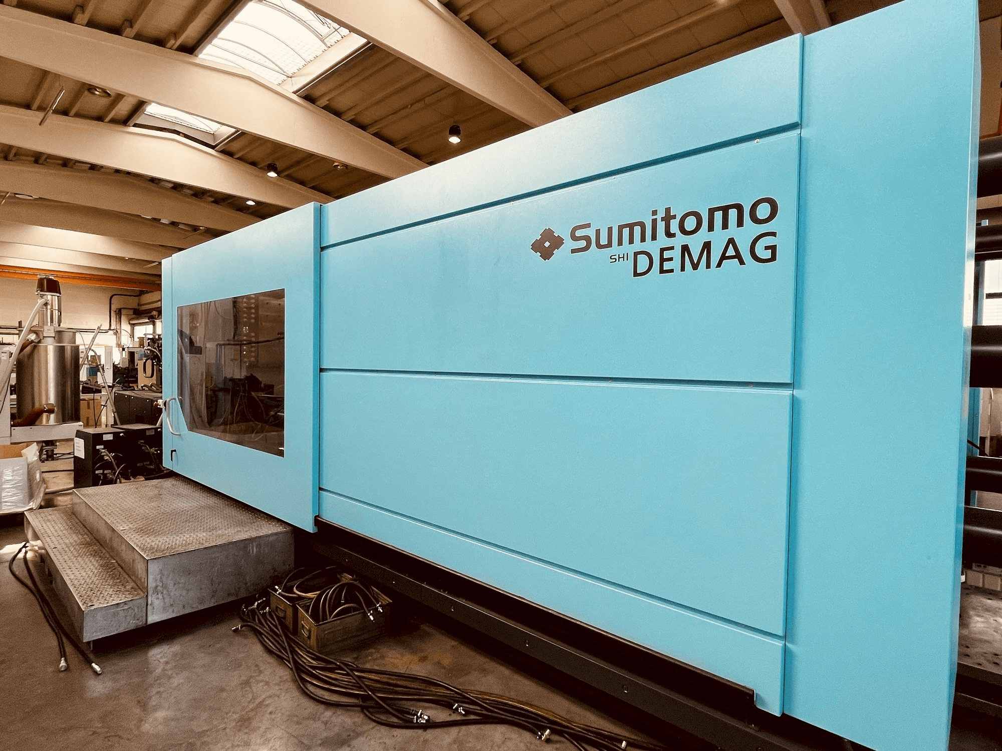 Mašīnas Sumitomo Demag Systec 1300 1500-9500 Servo pretskats