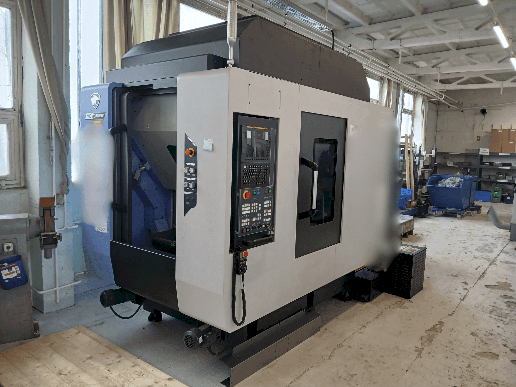 Mašīnas DN SOLUTIONS VC 3600/30 pretskats