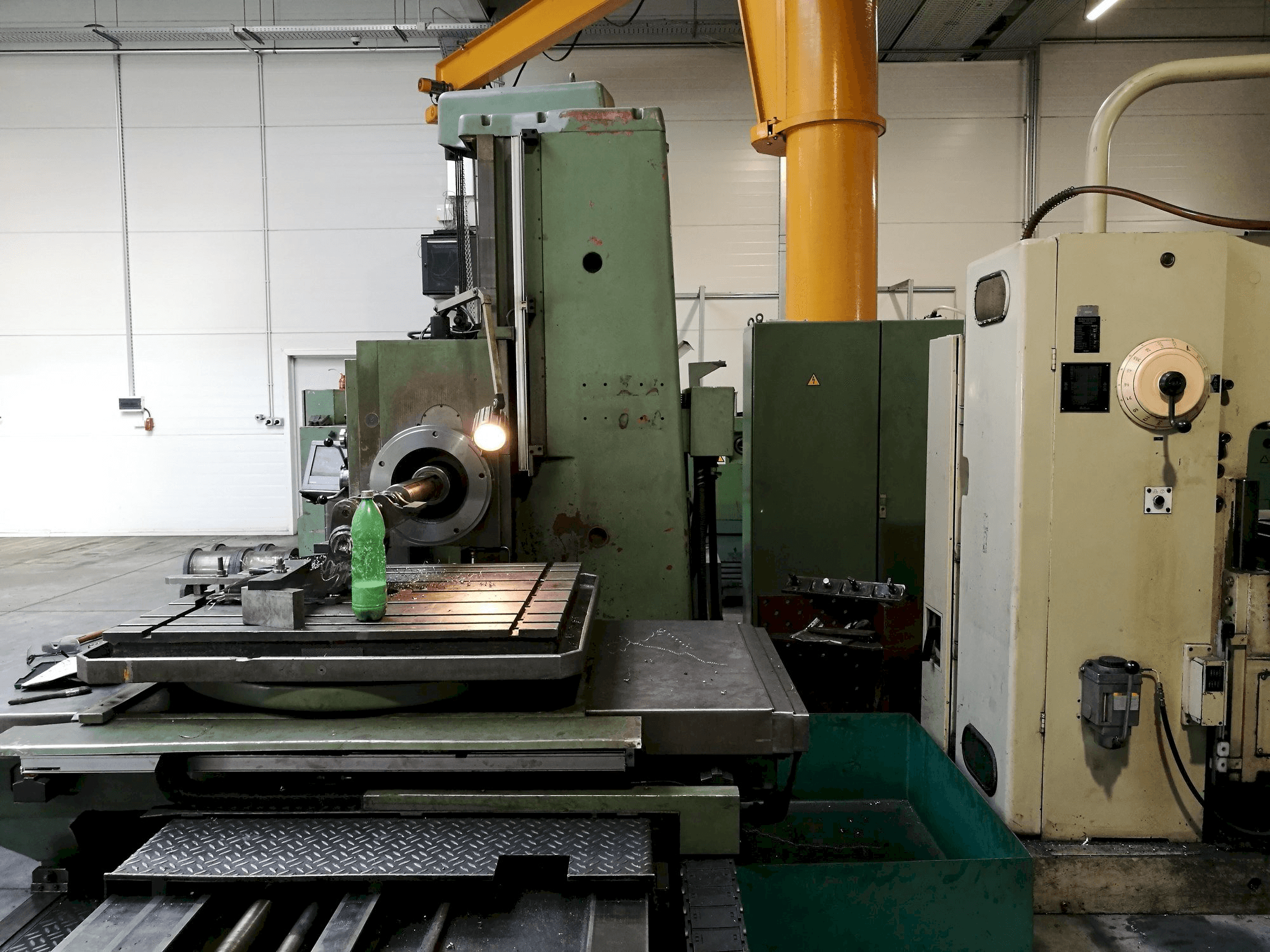 Mašīnas TOS WHN 9B pretskats