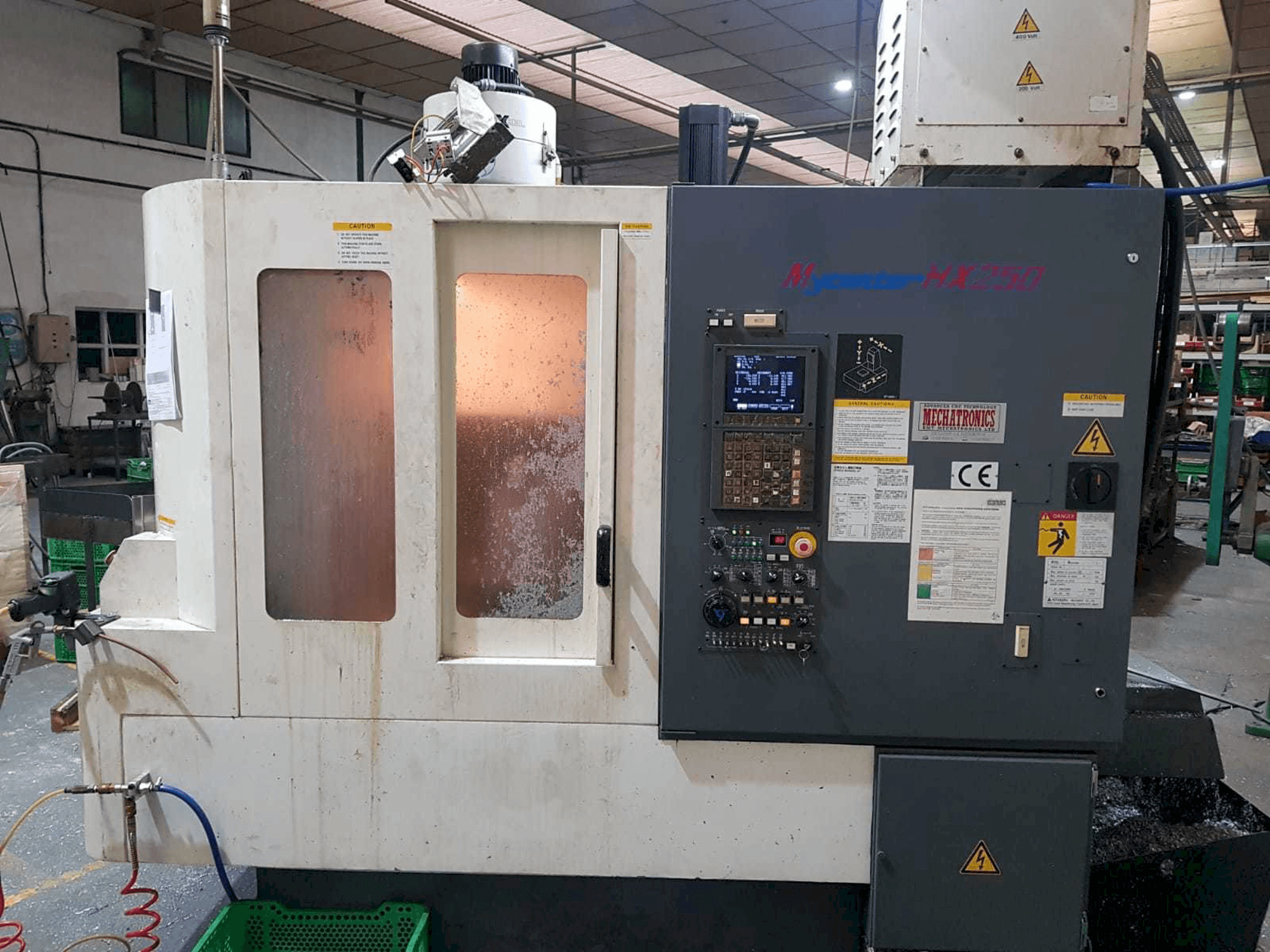 Mašīnas Kitamura Mycenter HX250 pretskats
