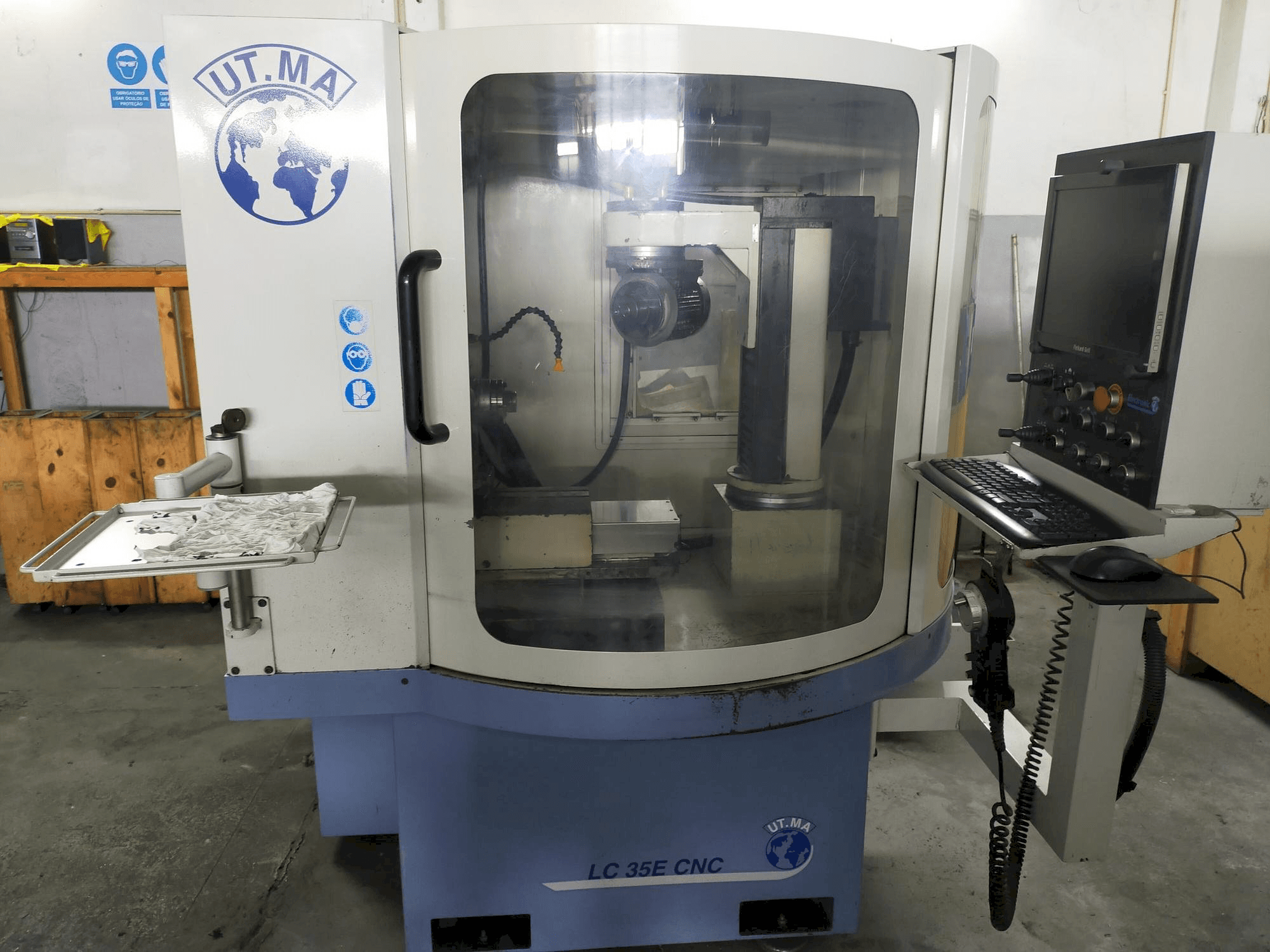 Mašīnas UT.MA LC 35E pretskats