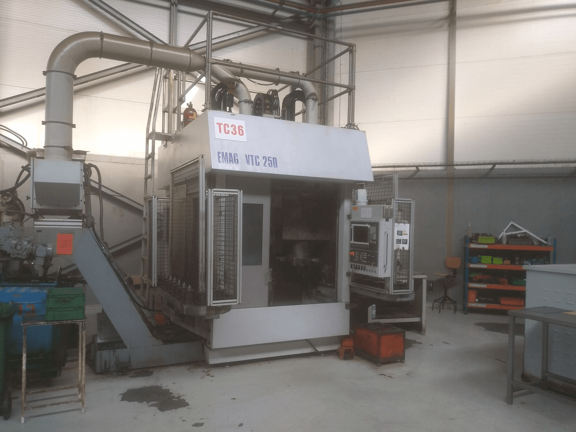 Mašīnas EMAG VTC 250 pretskats