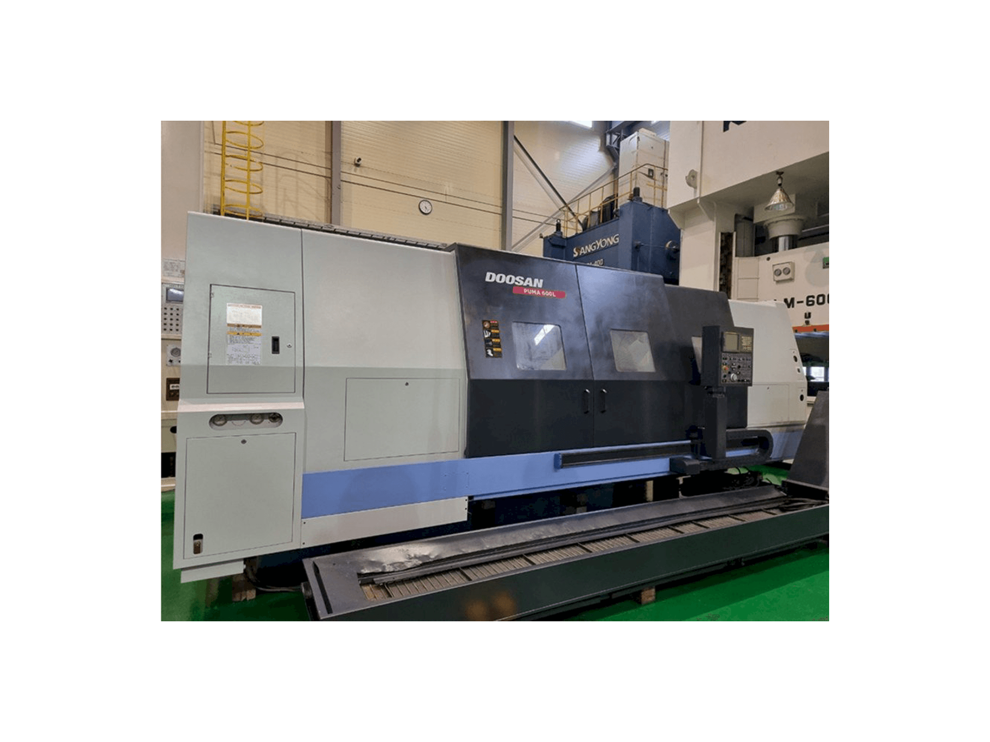 Mašīnas Doosan Puma 600L pretskats