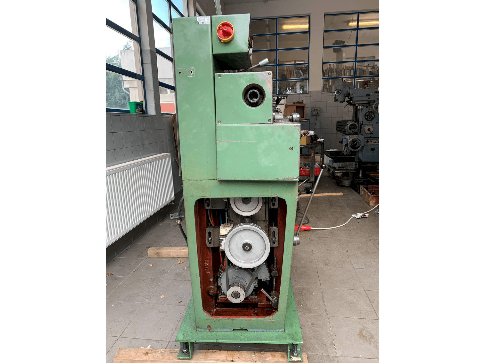 Mašīnas TOS Sm 16-A pretskats