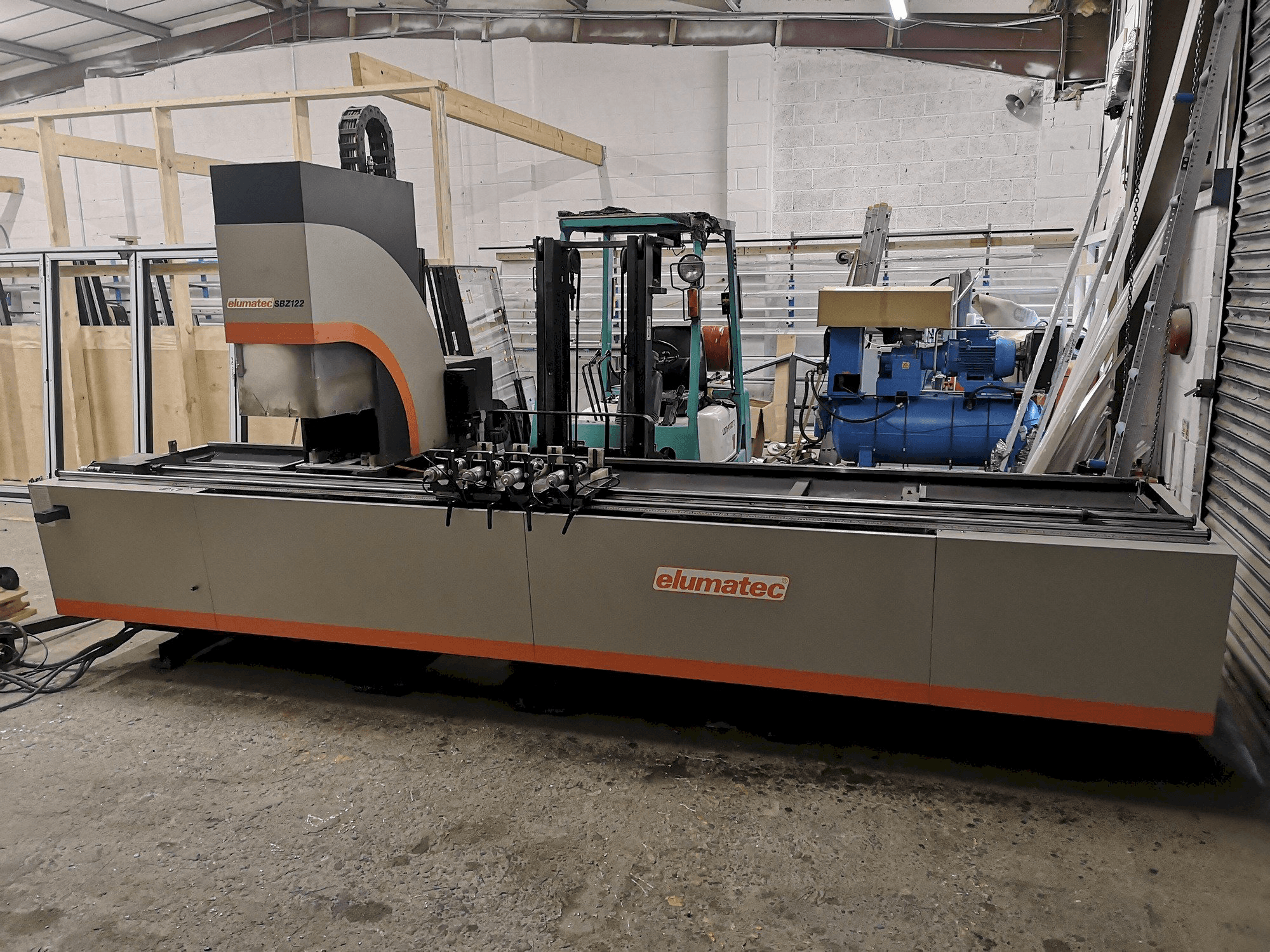 Mašīnas Elumatec SBZ 122/20 pretskats