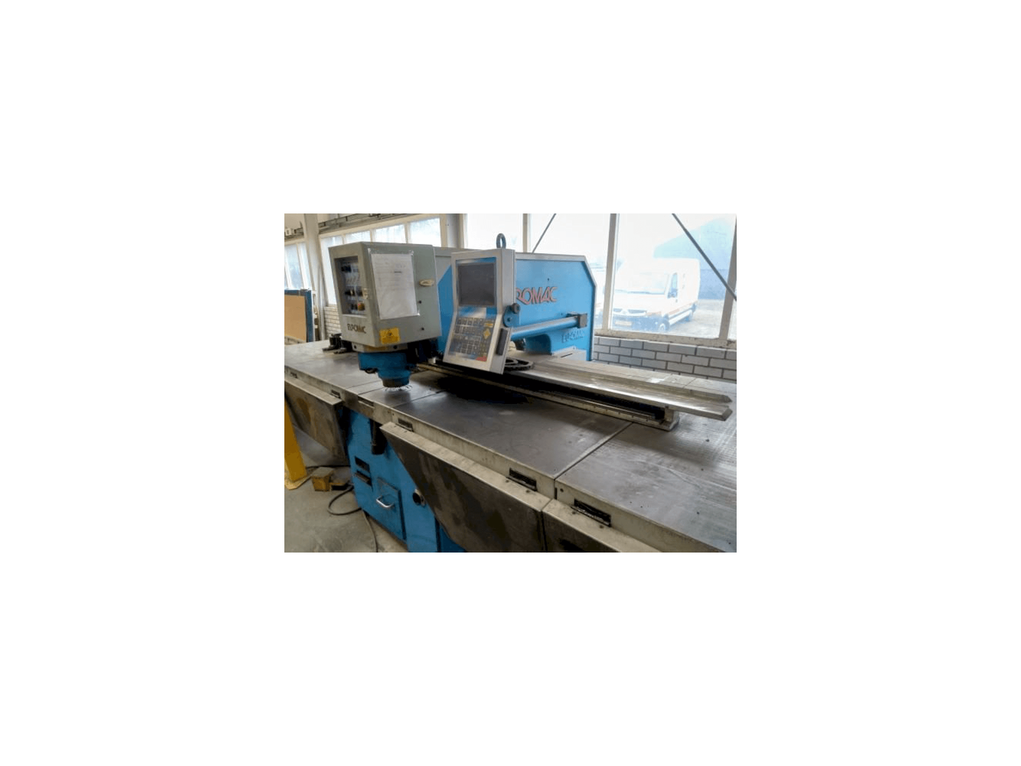 Mašīnas Euromac CX 1000/30 pretskats