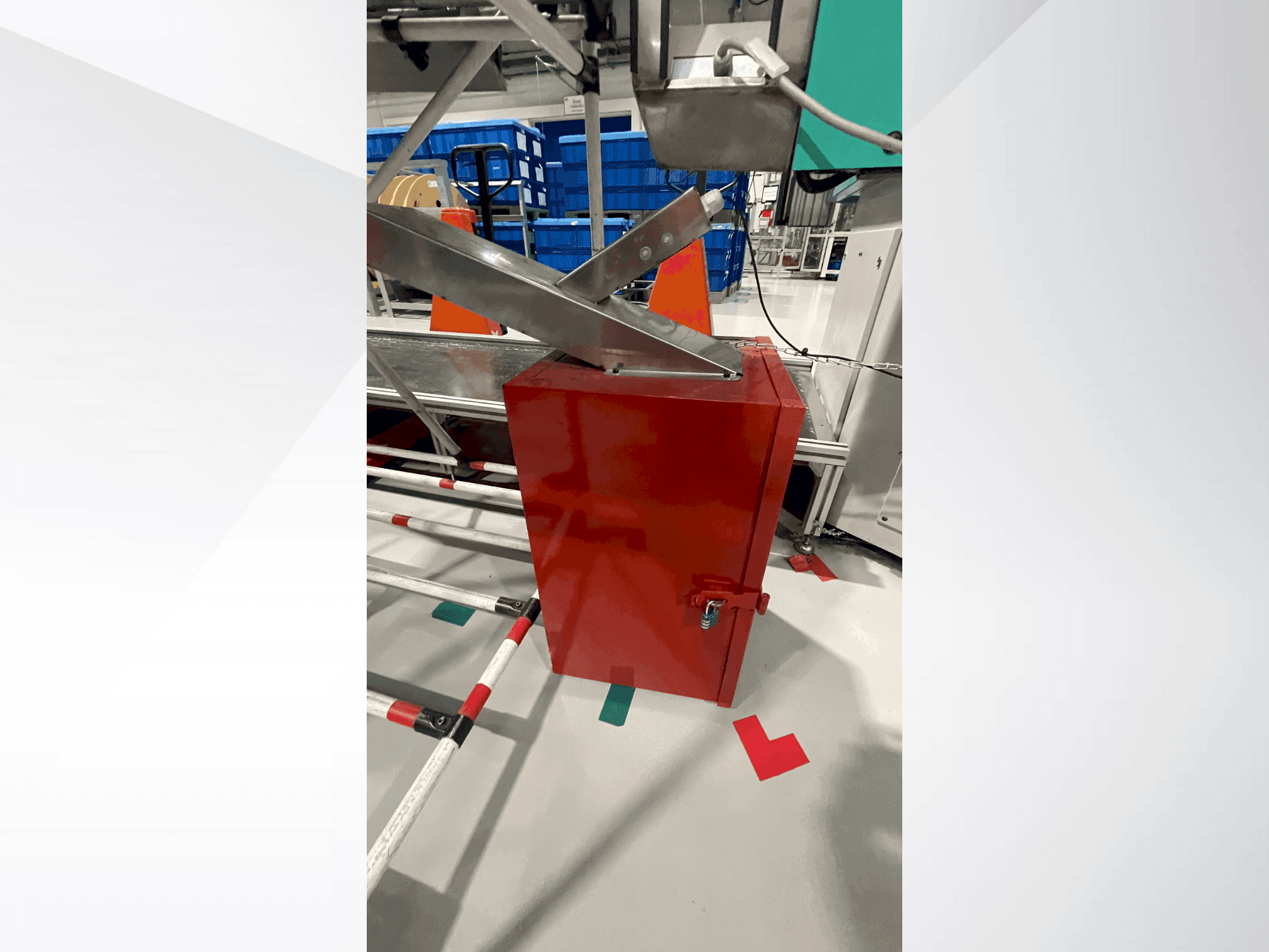 Mašīnas Arburg Allrounder 1500 T 2000-400 pretskats