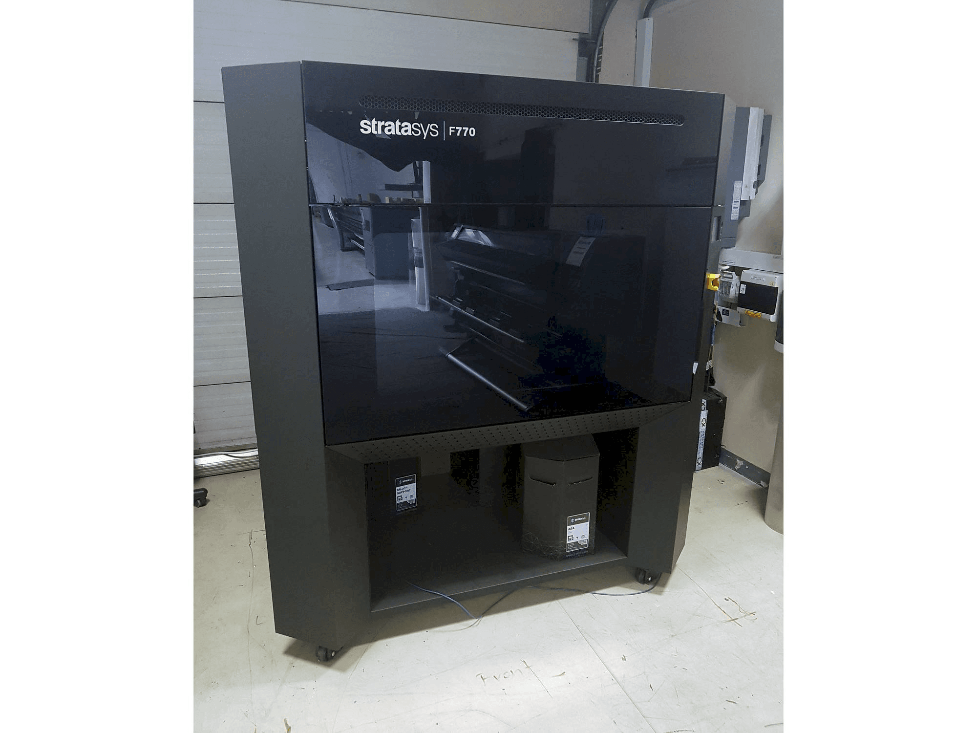 Mašīnas Stratasys F770 pretskats