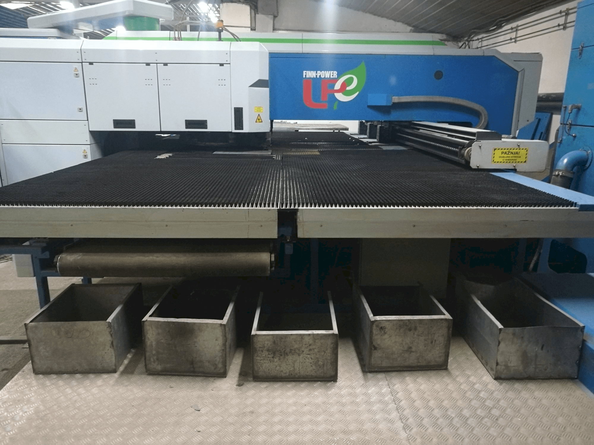 Mašīnas Finn-Power LPE5 SWUH pretskats