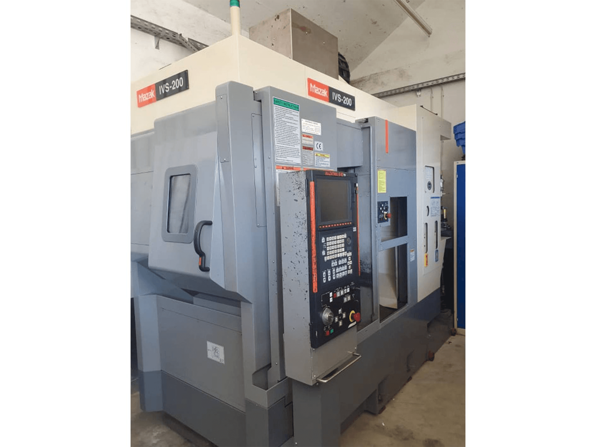 Mašīnas Mazak IVS200 pretskats