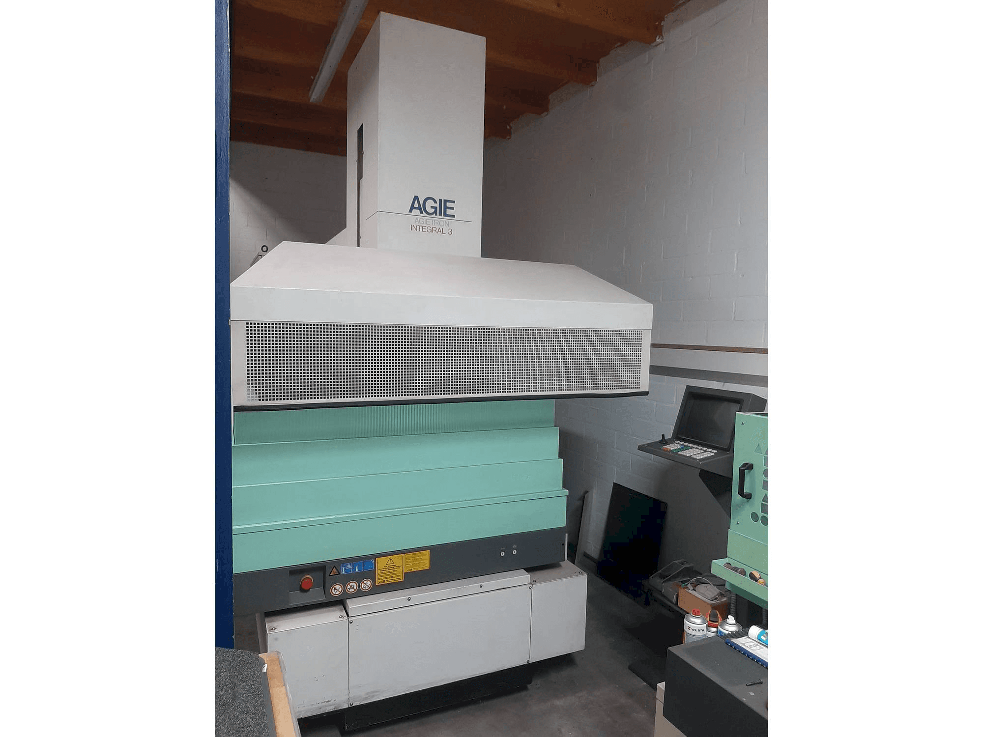 Mašīnas AGIE Agietron Integral 3 pretskats