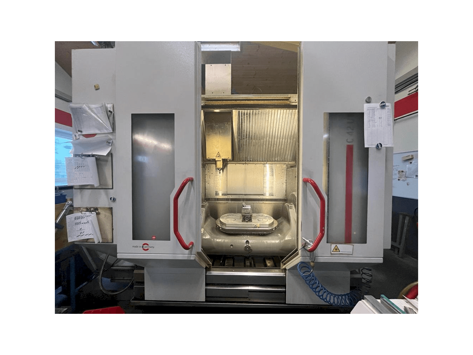 Mašīnas HERMLE C42 U pretskats