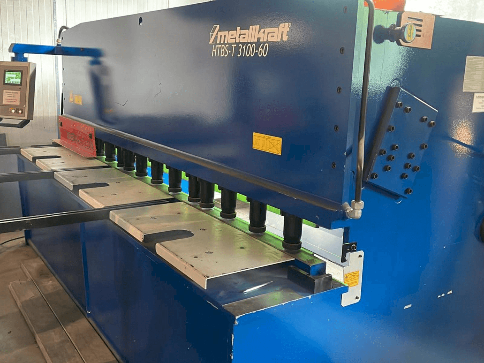 Mašīnas Metallkraft HTBS-T 3100-60 pretskats