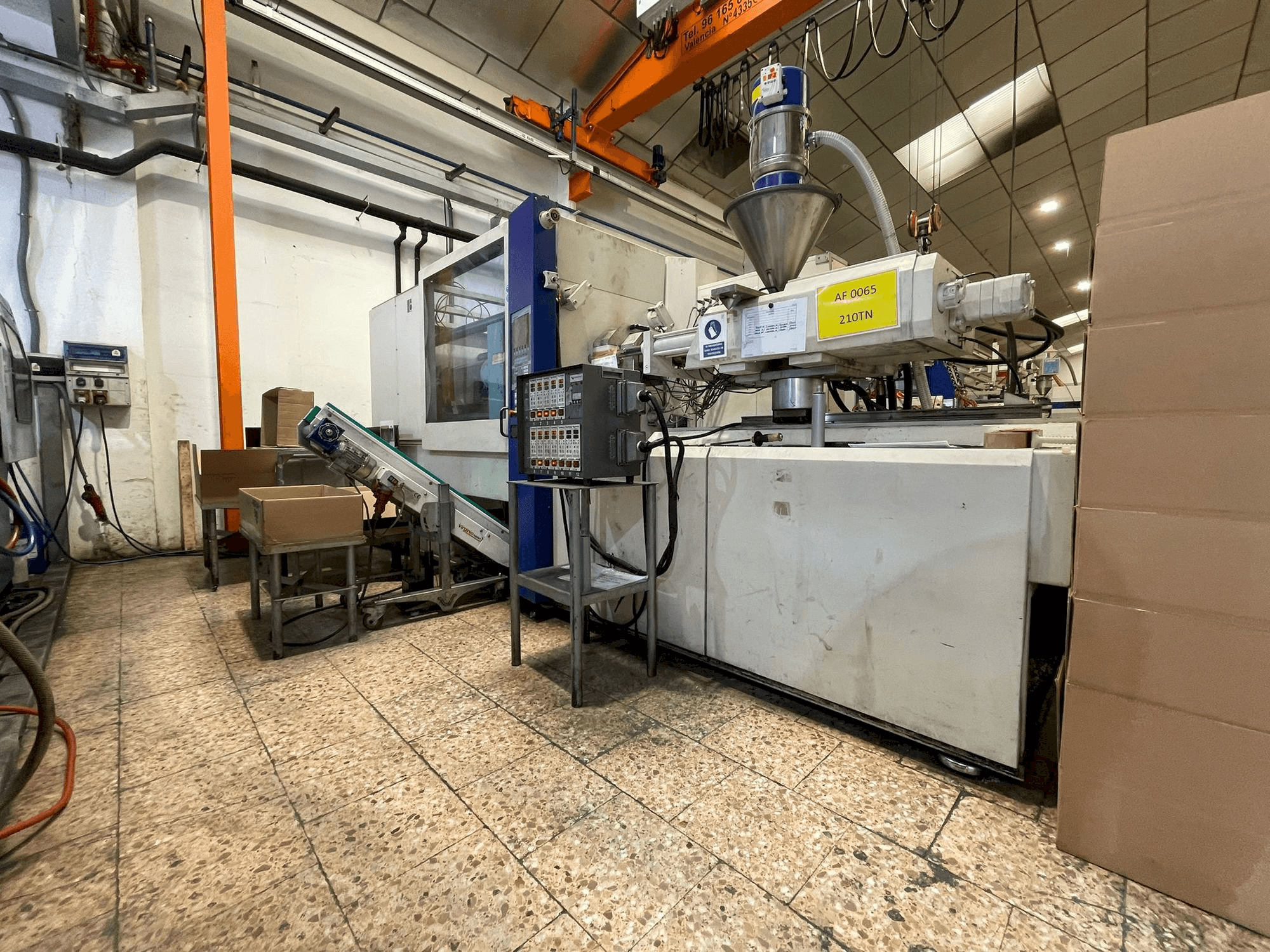 Mašīnas Battenfeld HM 210/1000 S labās malas skats