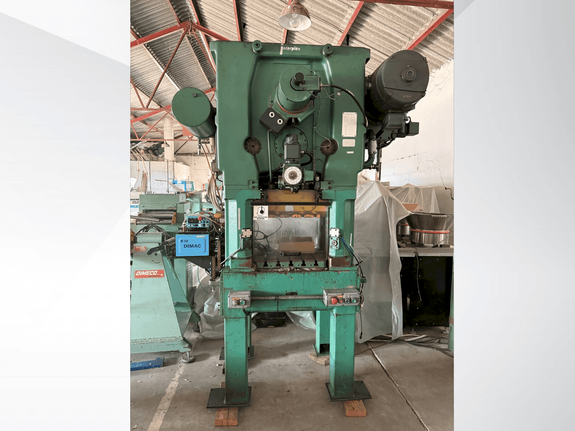 Mašīnas BRUDERER BSTA 25 pretskats