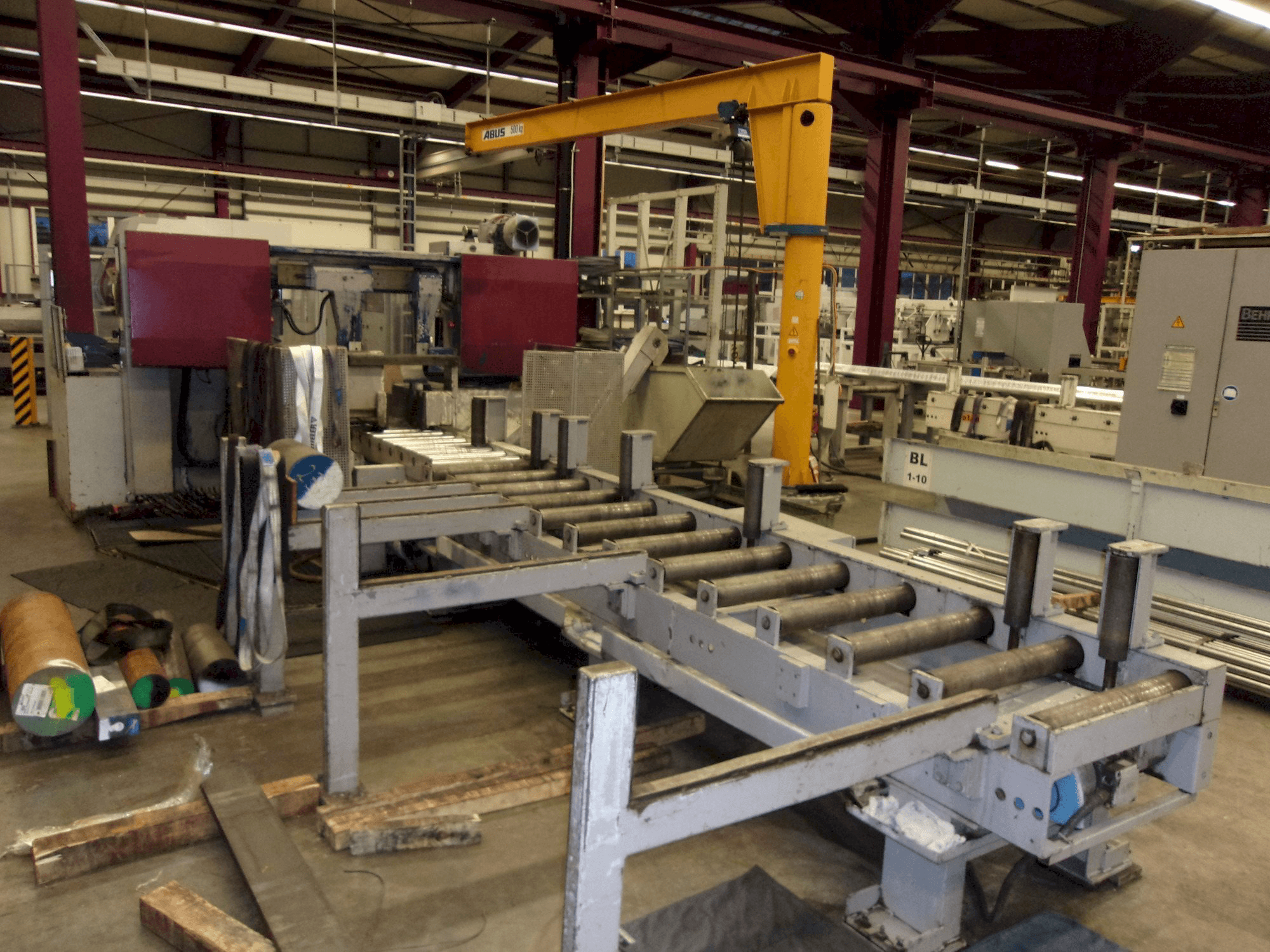 Mašīnas KASTO HBA420 AU pretskats