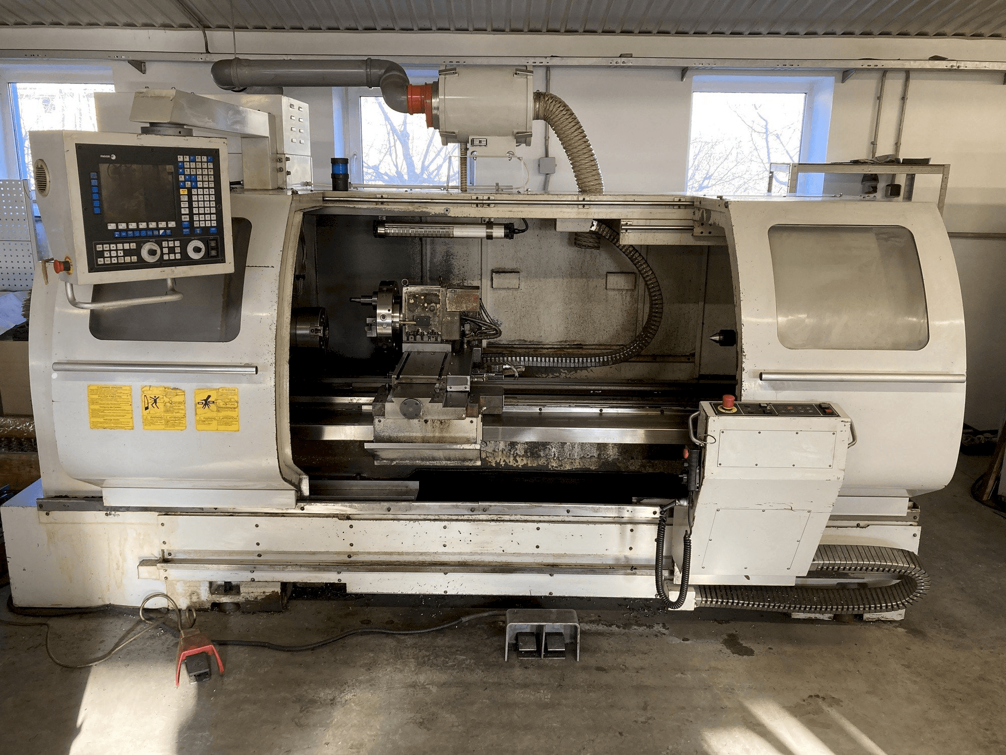 Mašīnas FERMAT SF 48-1500 CNC pretskats