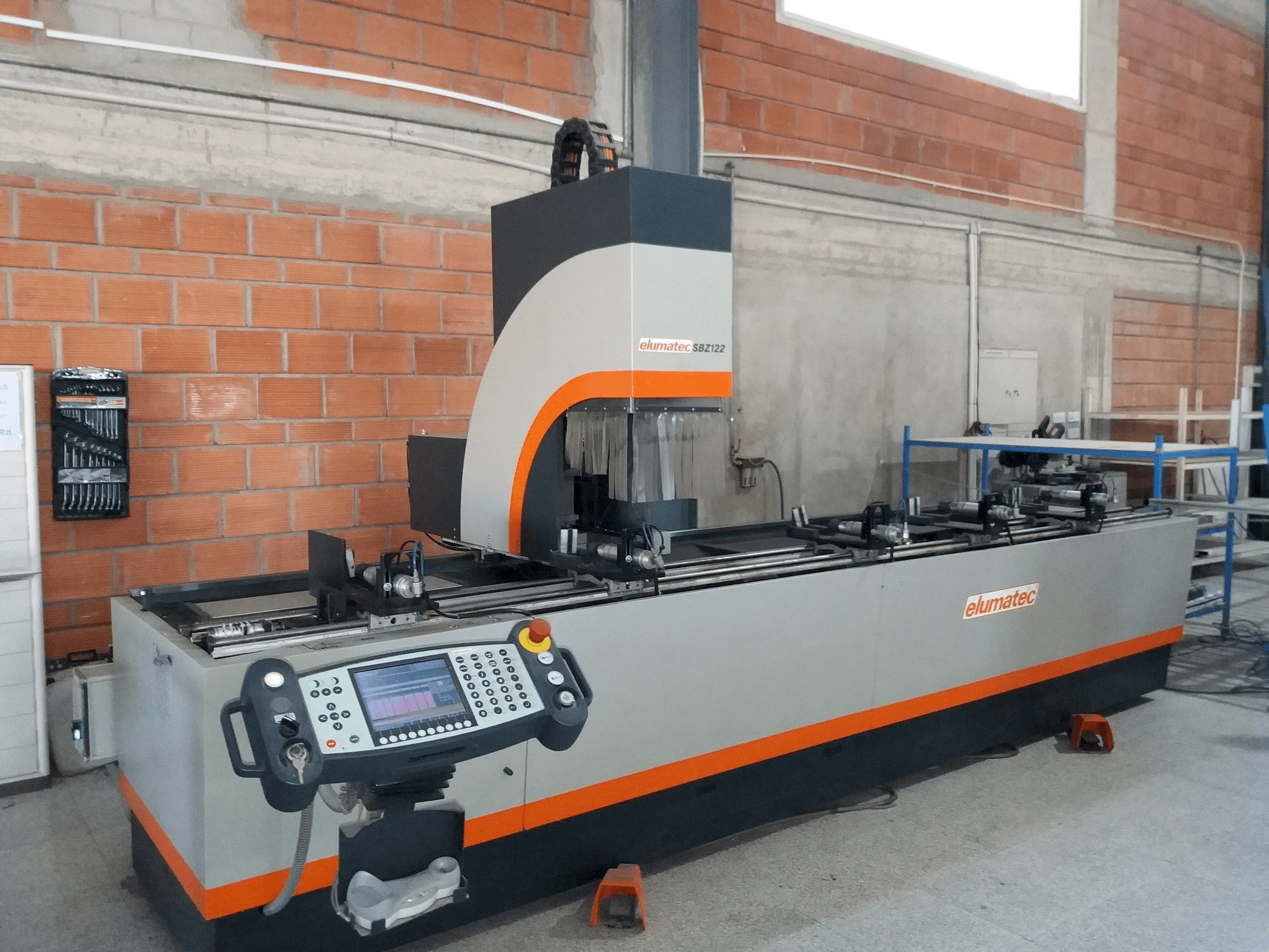 Mašīnas Elumatec Sbz 122 pretskats
