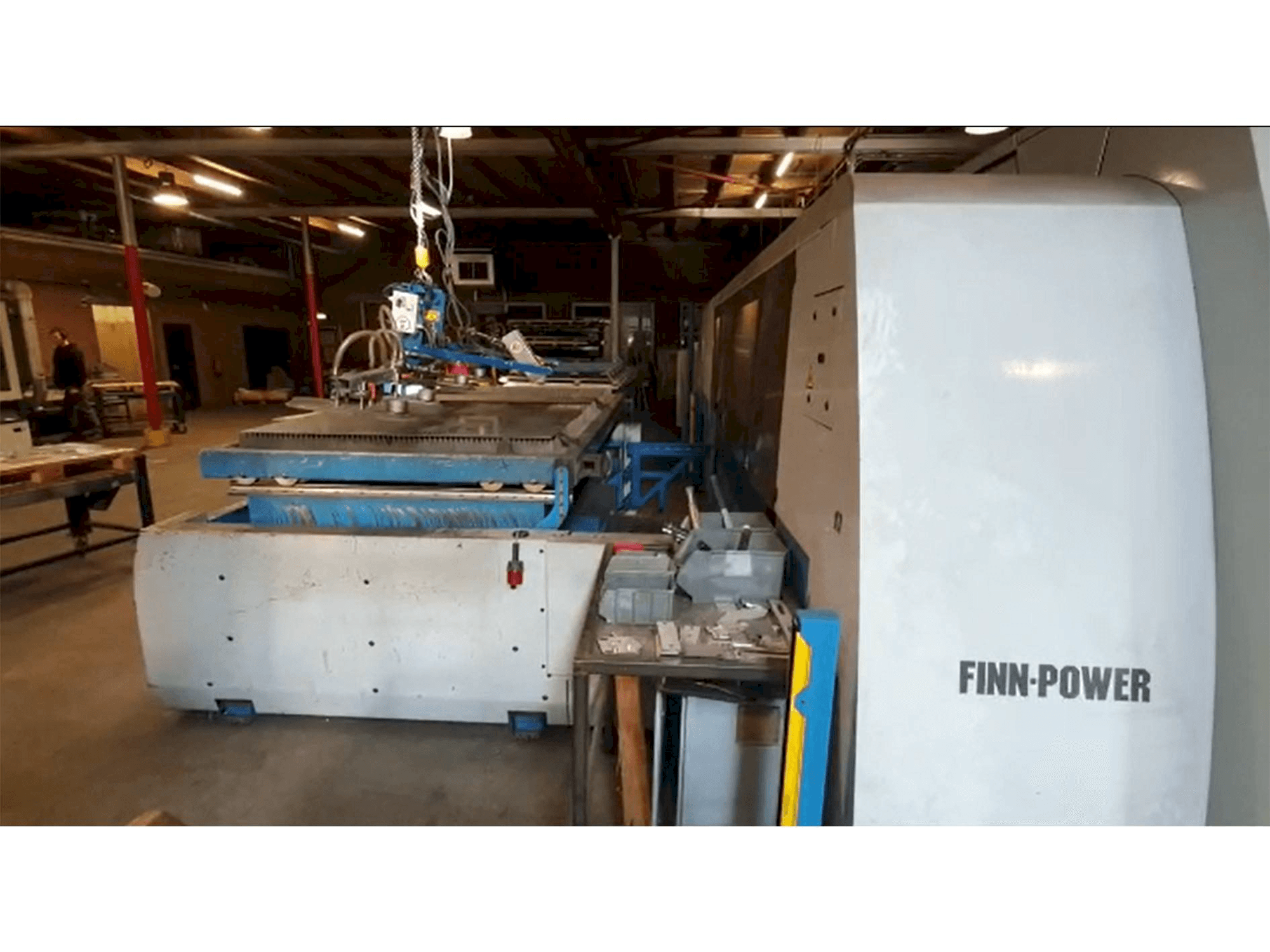 Mašīnas Finn-Power L6 4kW CO2 pretskats