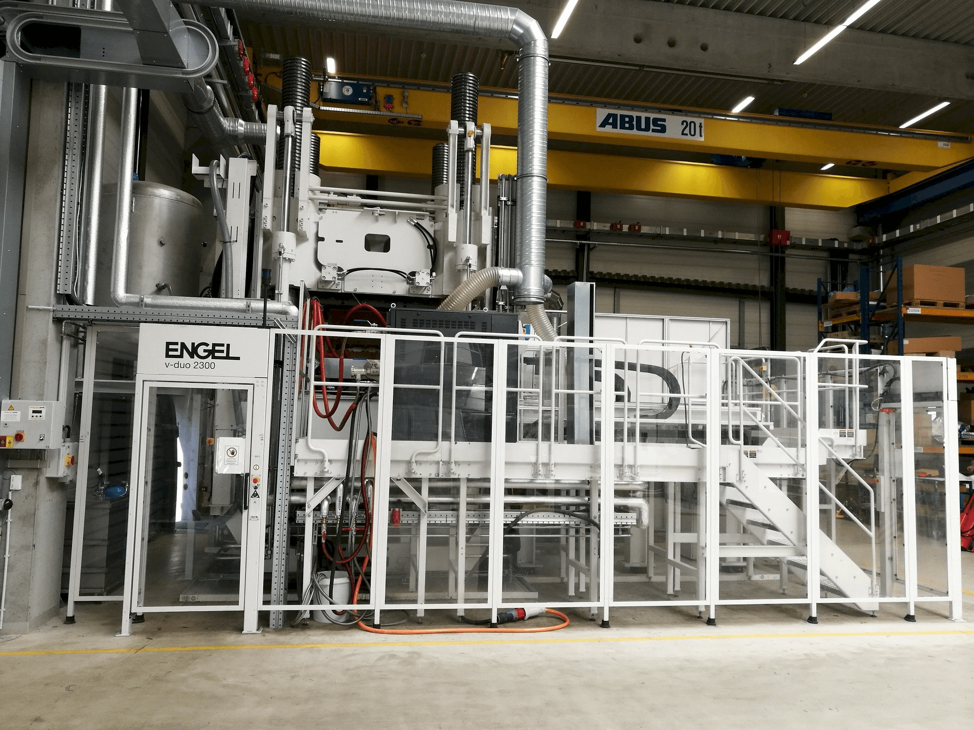 Mašīnas ENGEL V-Duo 2300 pretskats