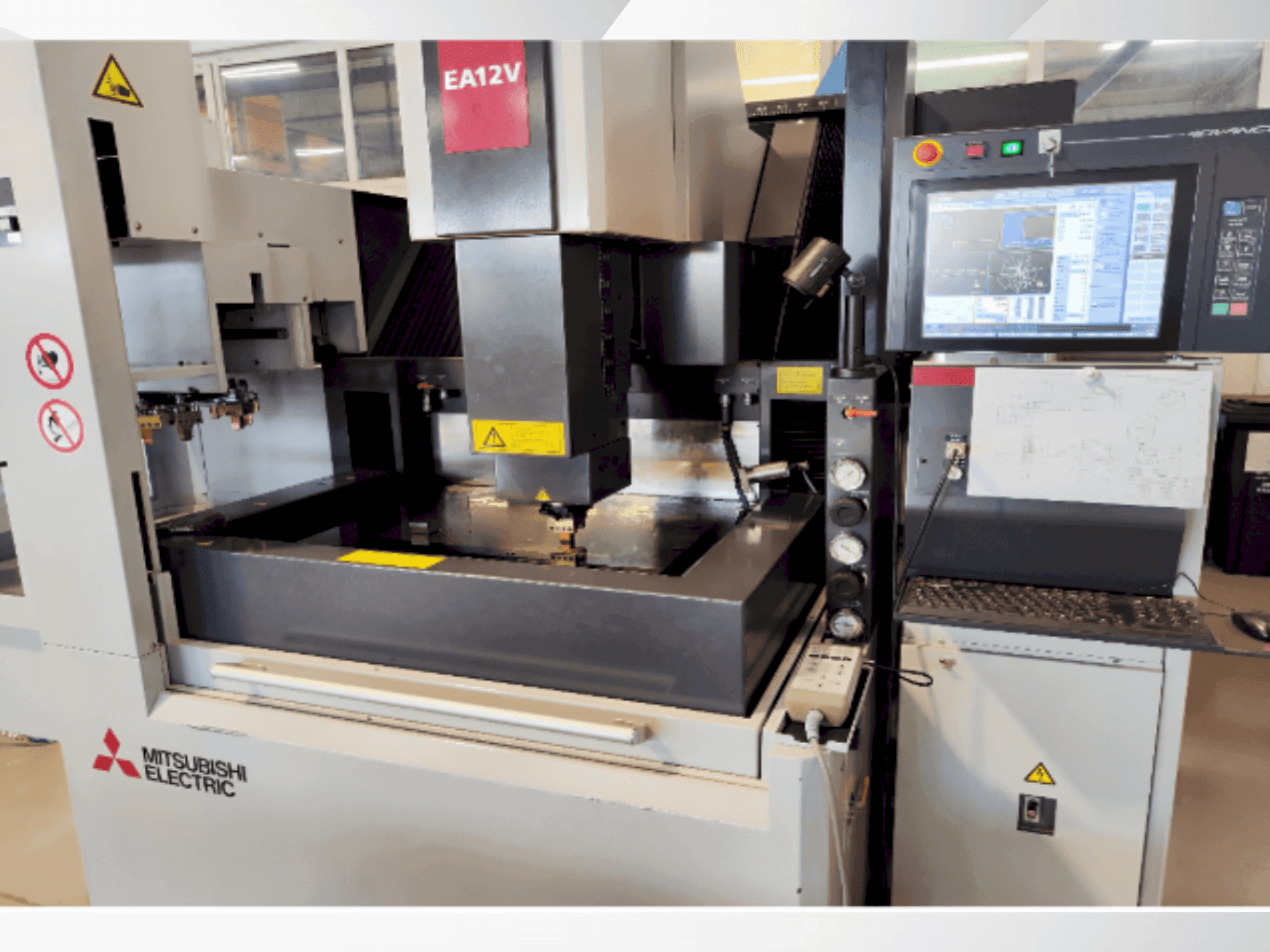 Mašīnas Mitsubishi EA12VM ADVANCE pretskats